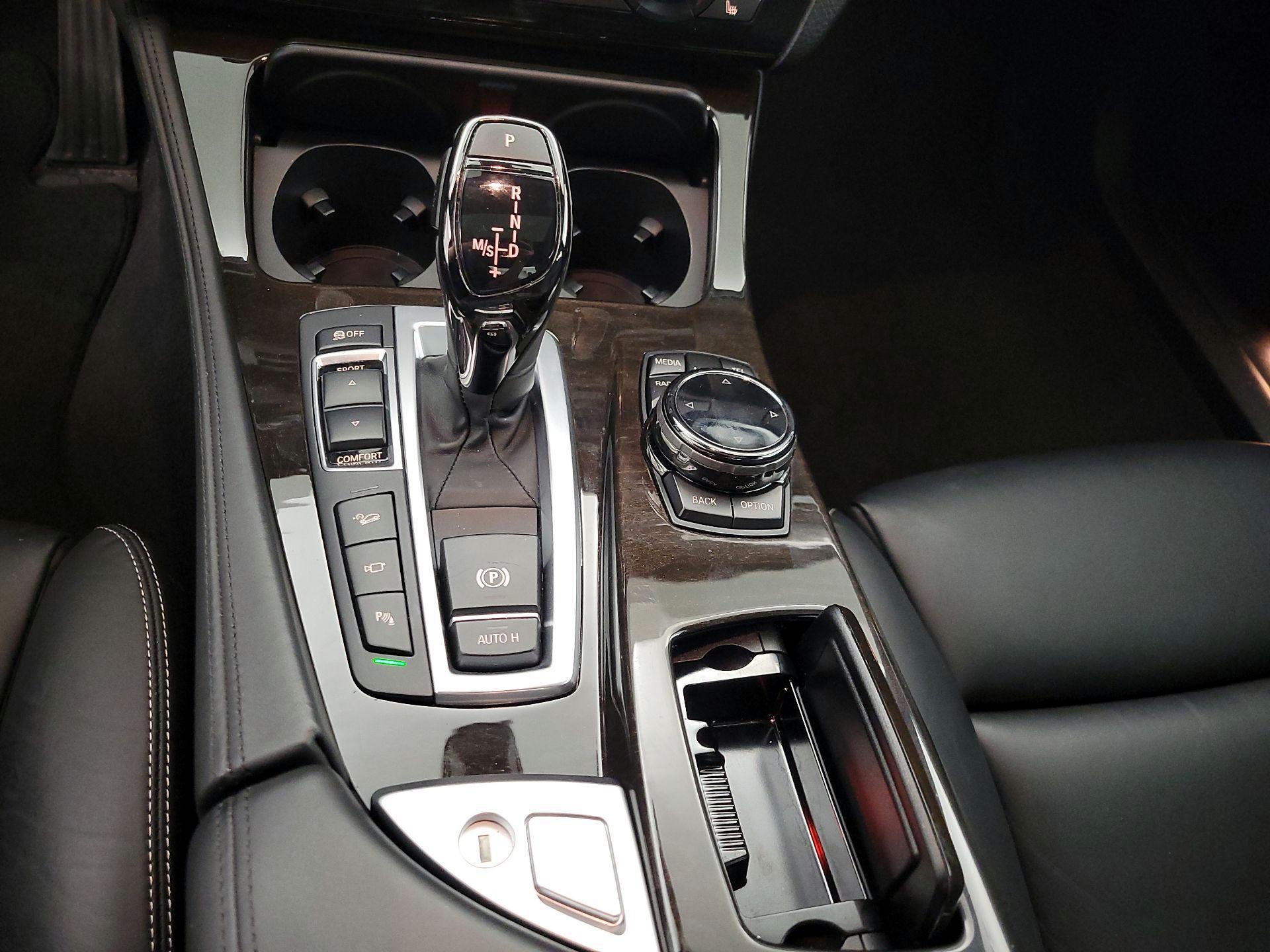 Thumbnail: 2015 BMW 5 Series - 18