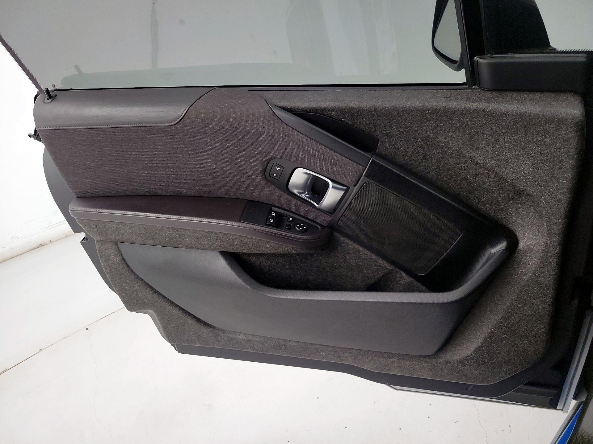 Thumbnail: 2017 BMW i3 - 12