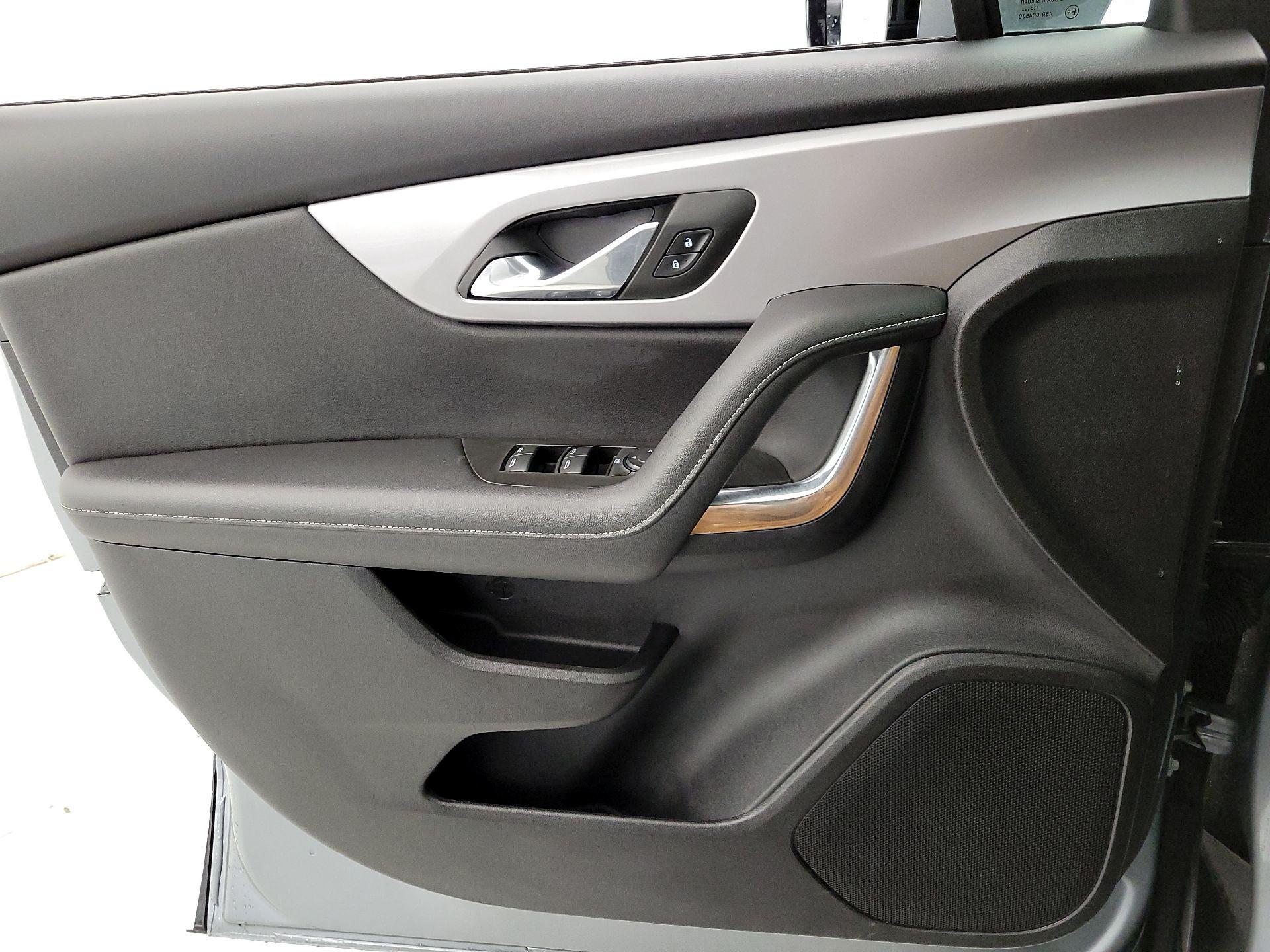 Thumbnail: 2025 Chevrolet Blazer - 12