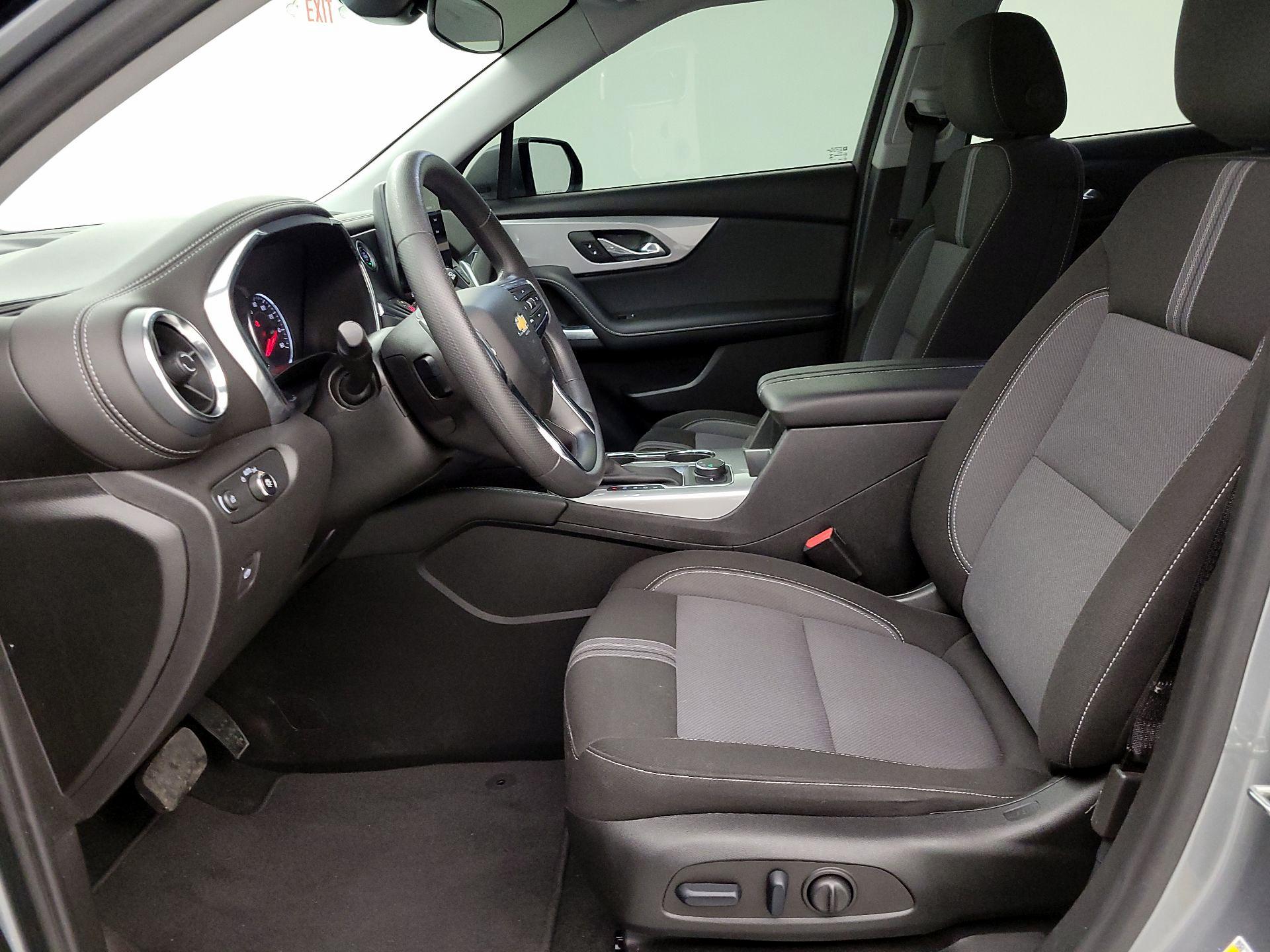 Thumbnail: 2025 Chevrolet Blazer - 11