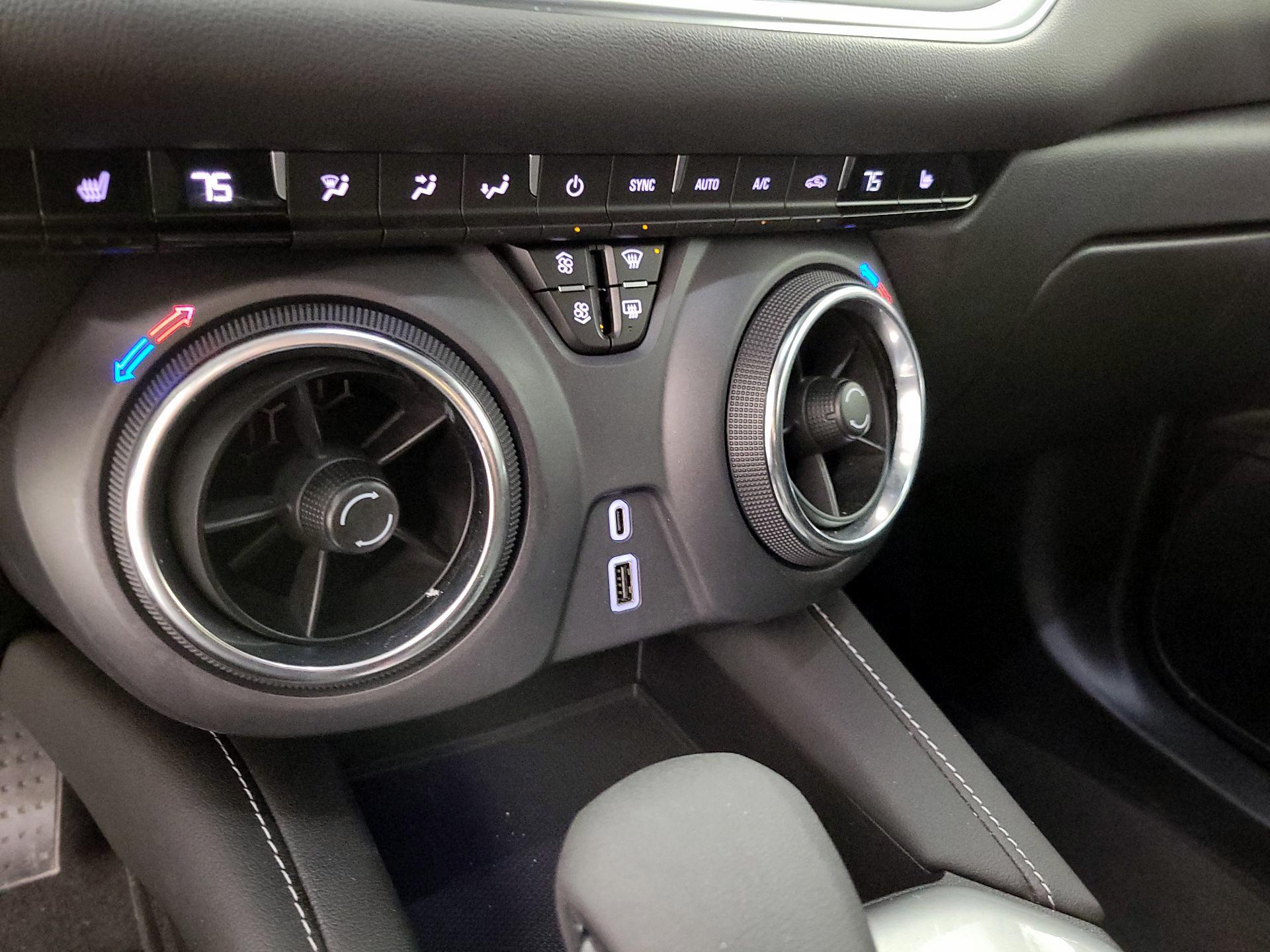 Thumbnail: 2025 Chevrolet Blazer - 16