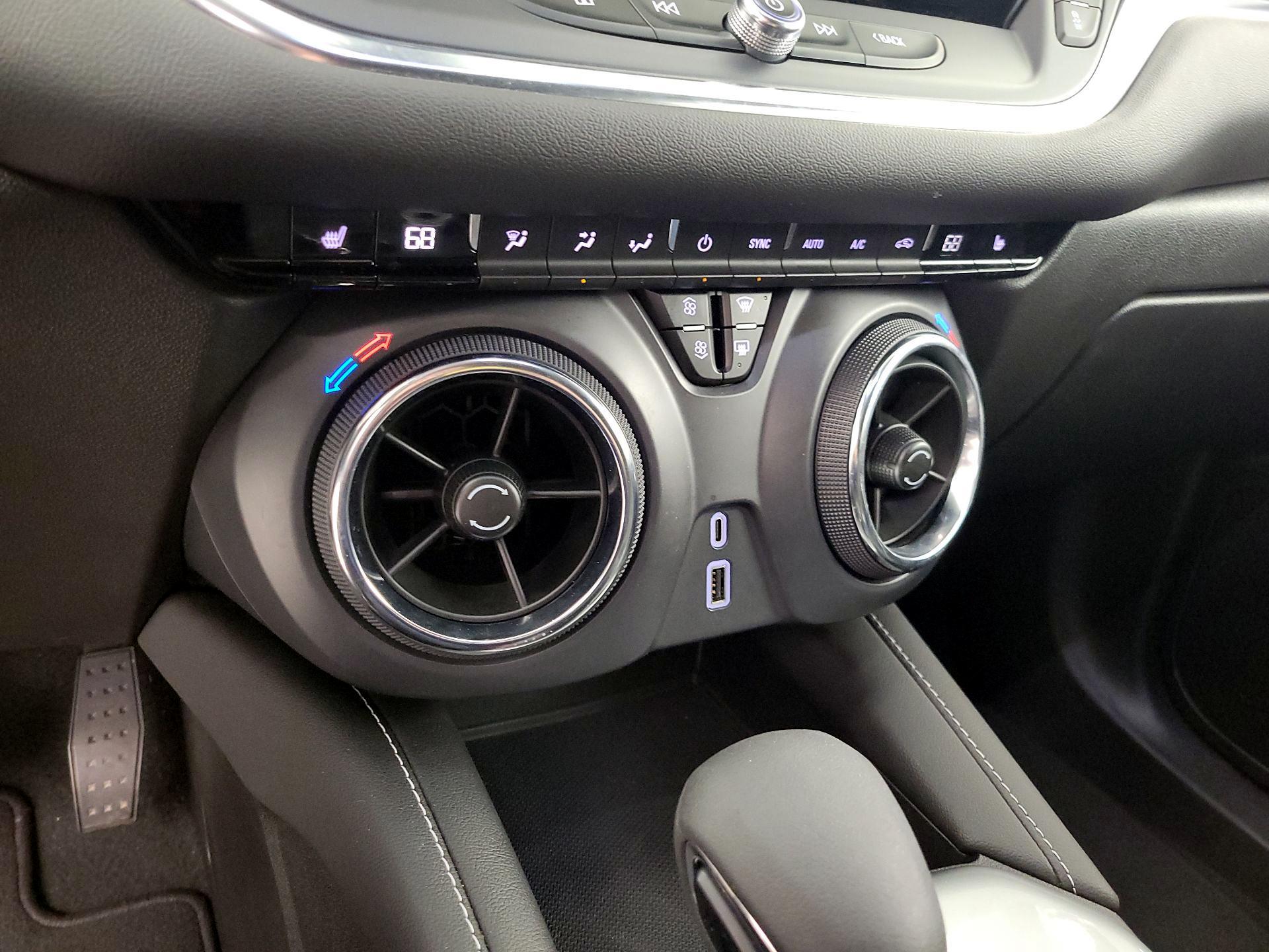 Thumbnail: 2025 Chevrolet Blazer - 16