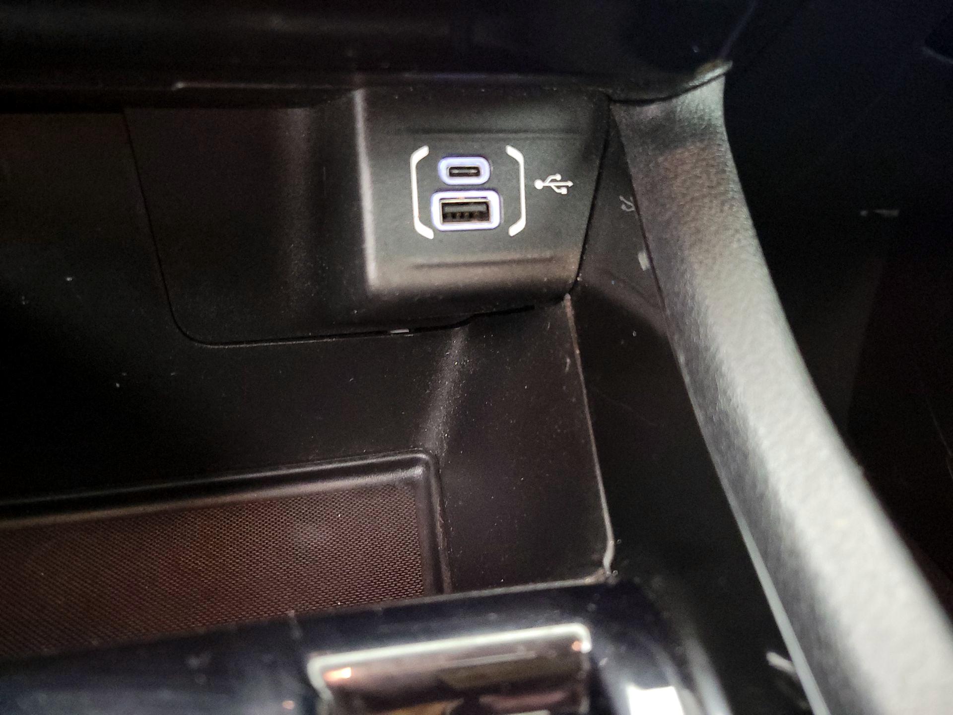 Thumbnail: 2022 Jeep Compass - 18