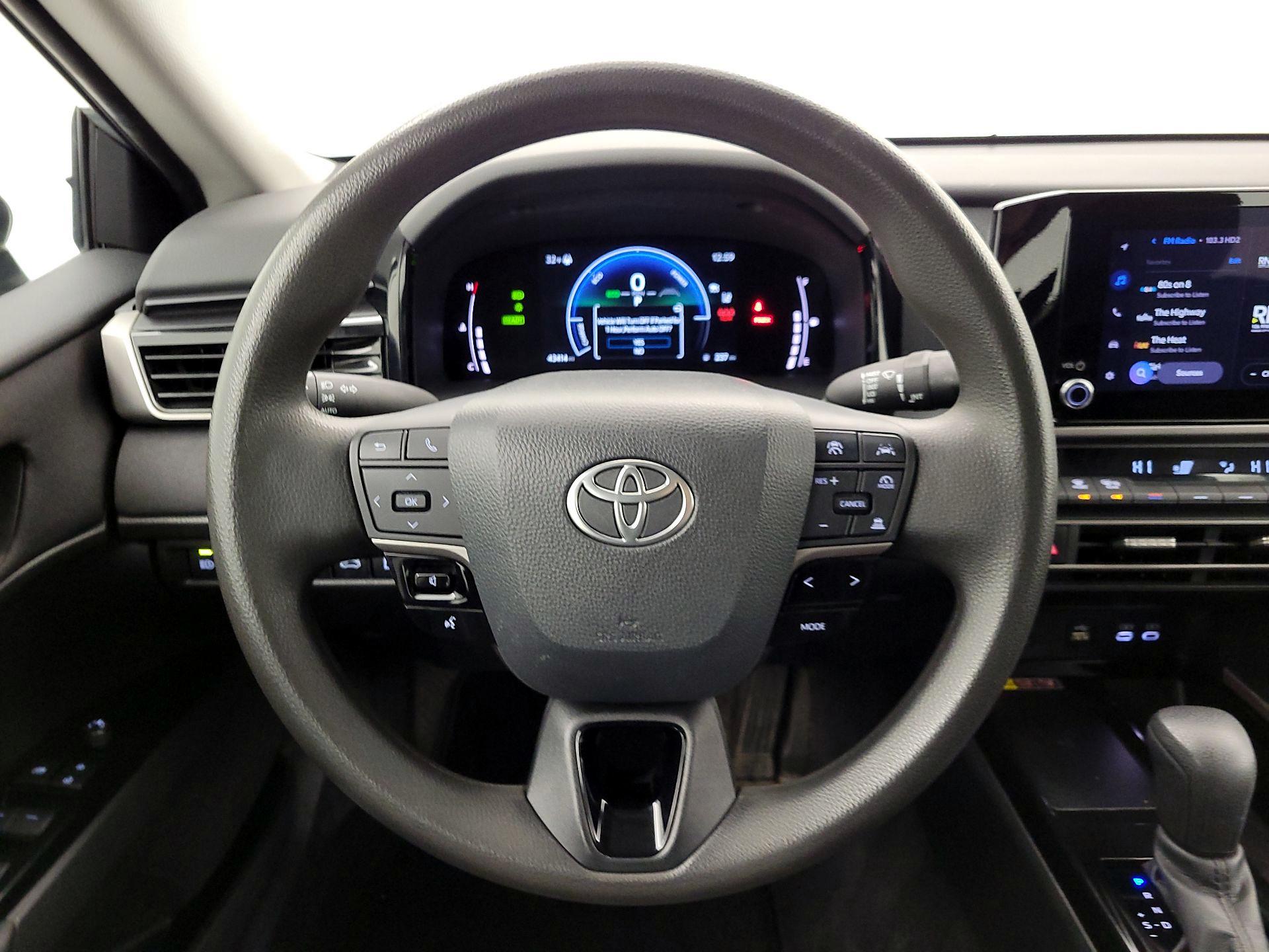 Thumbnail: 2025 Toyota Camry - 10