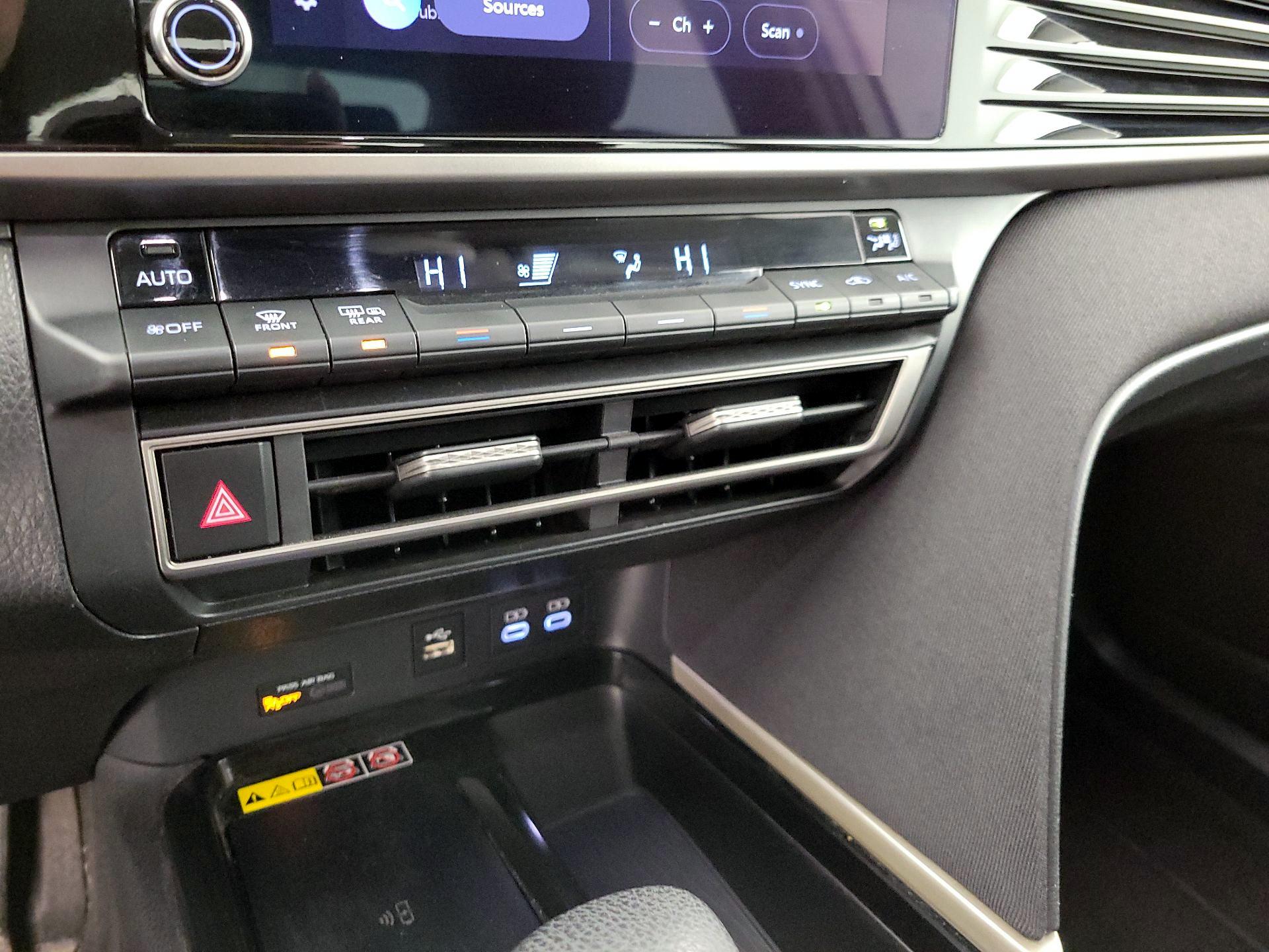 Thumbnail: 2025 Toyota Camry - 16