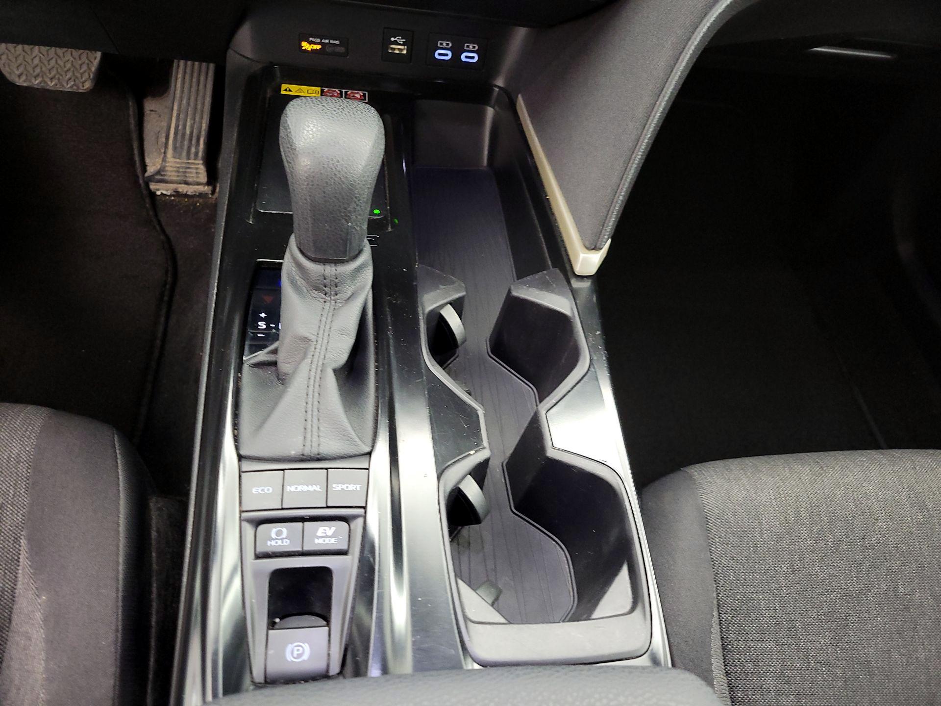 Thumbnail: 2025 Toyota Camry - 17