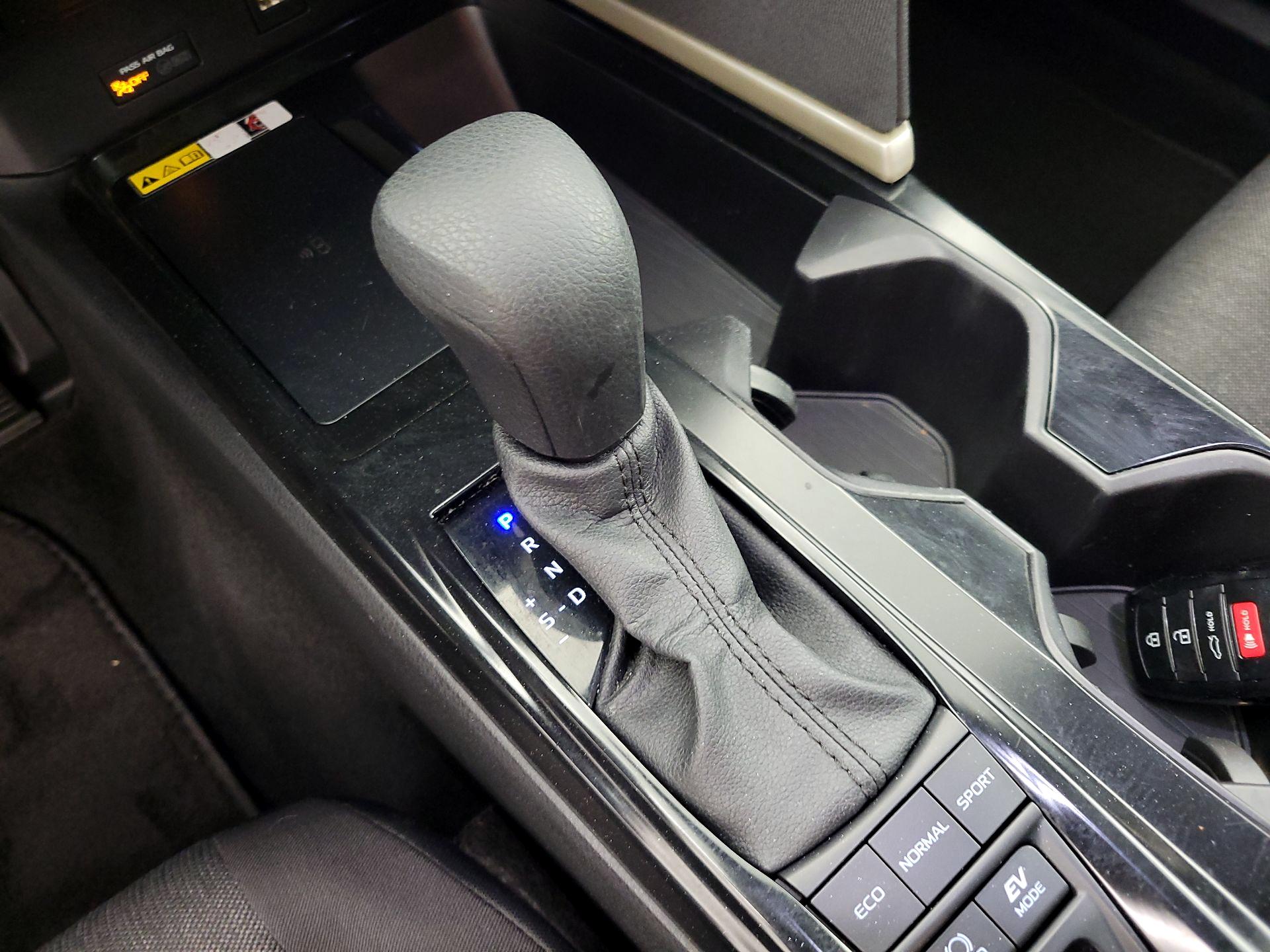 Thumbnail: 2025 Toyota Camry - 17