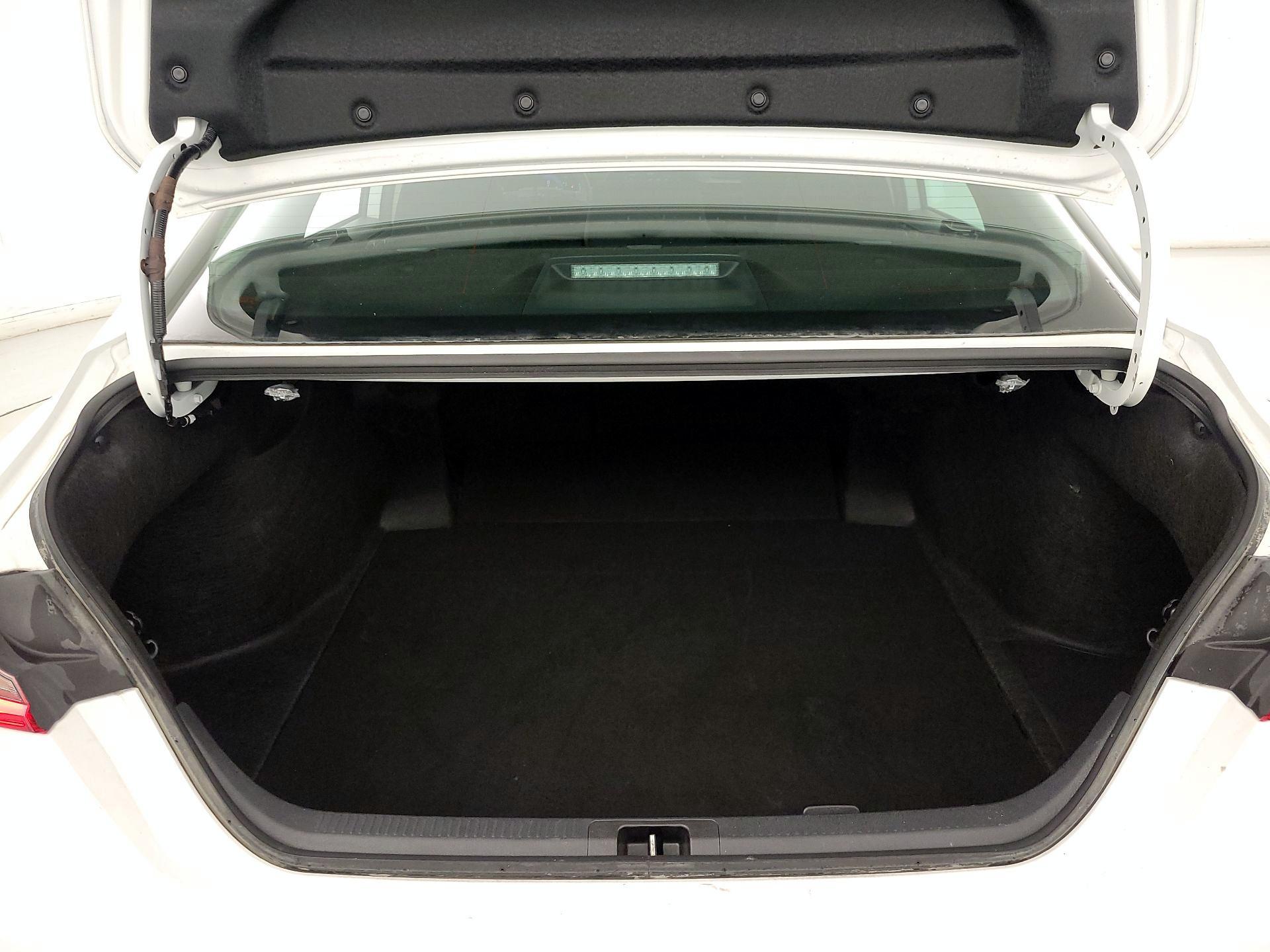 Thumbnail: 2025 Toyota Camry - 20