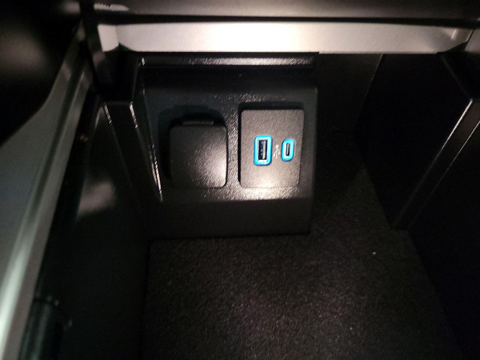 Thumbnail: 2023 Ford Explorer - 18