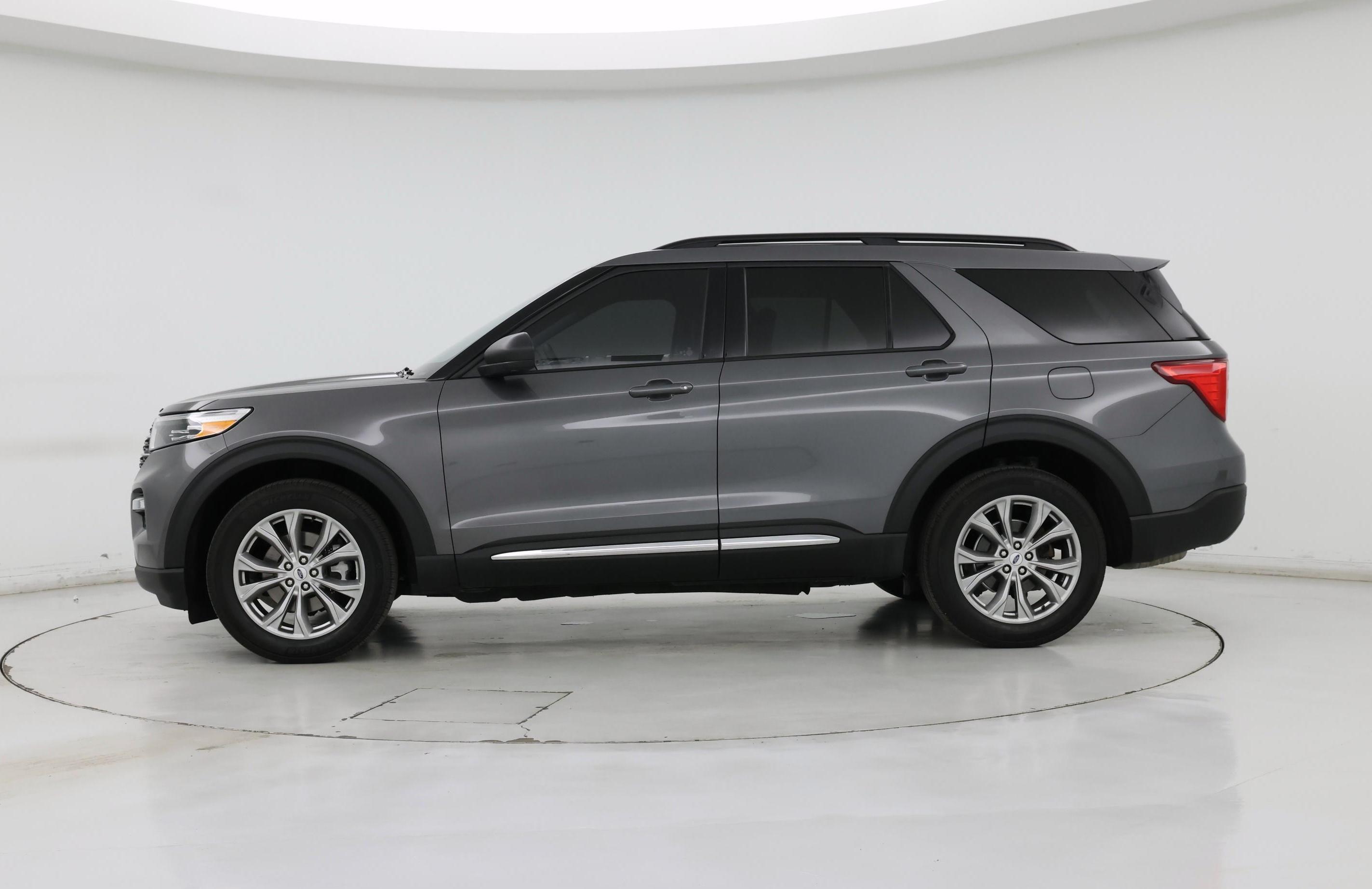 Thumbnail: 2023 Ford Explorer - 3