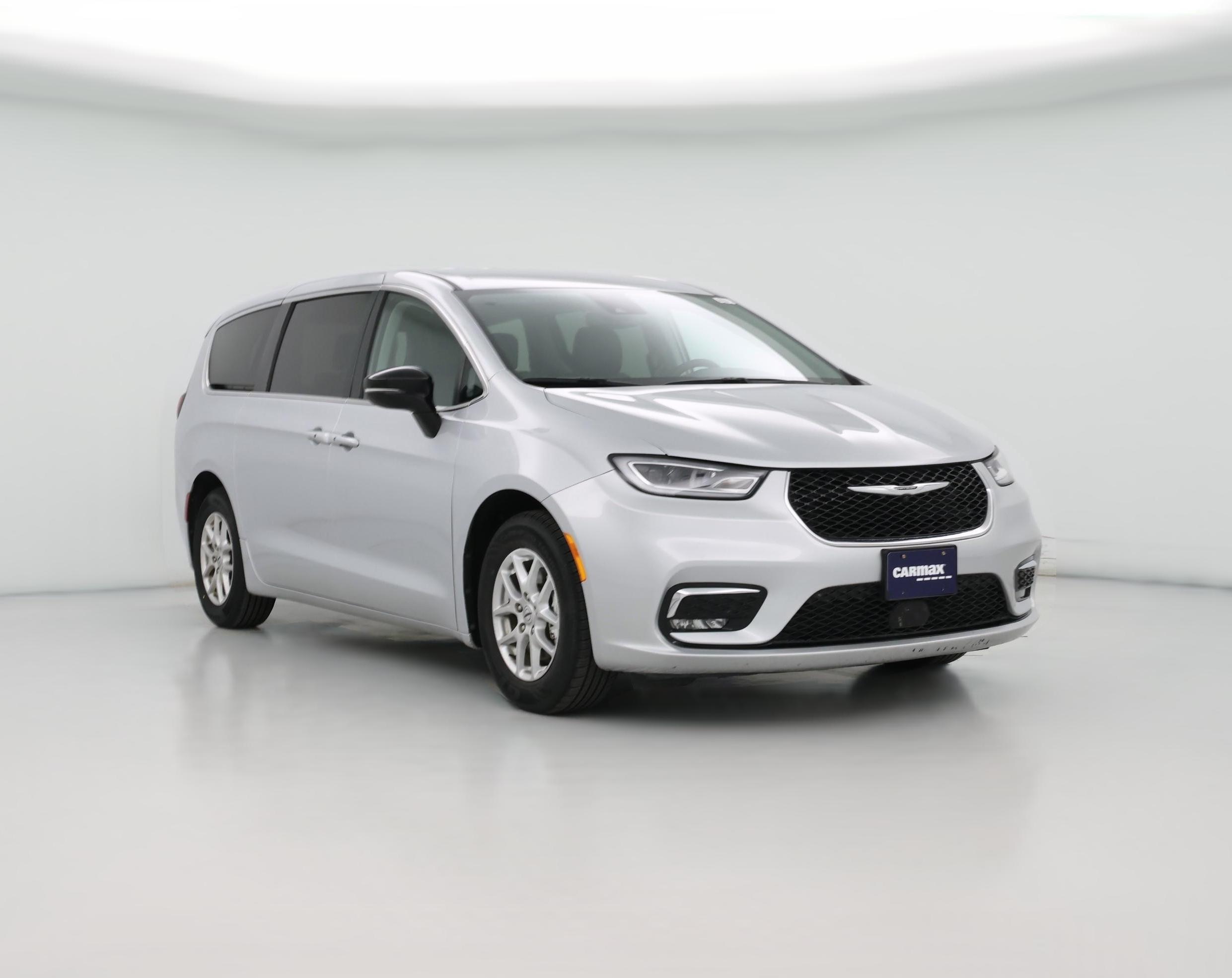 Thumbnail: 2024 Chrysler Pacifica - 1