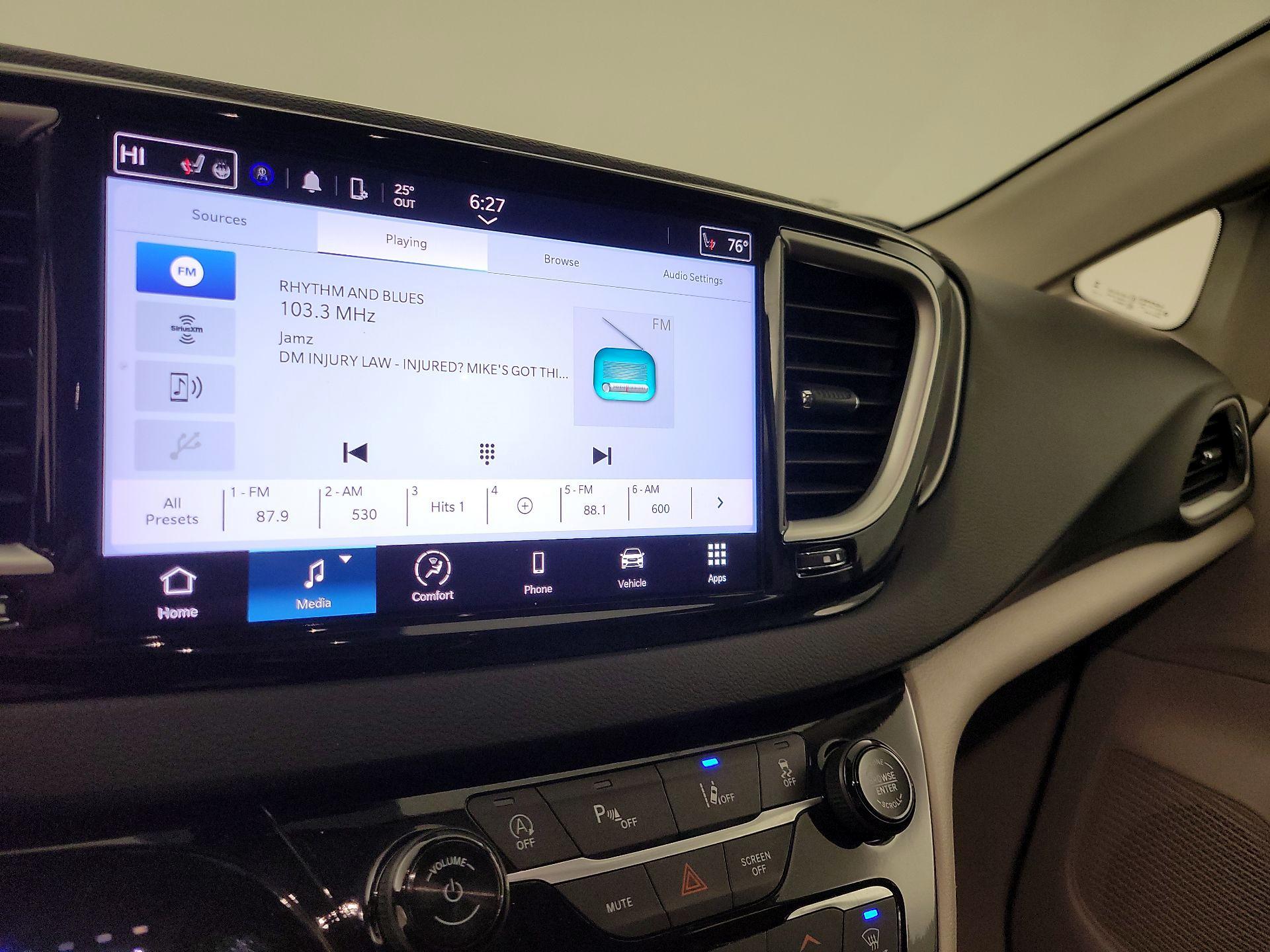 Thumbnail: 2024 Chrysler Pacifica - 15