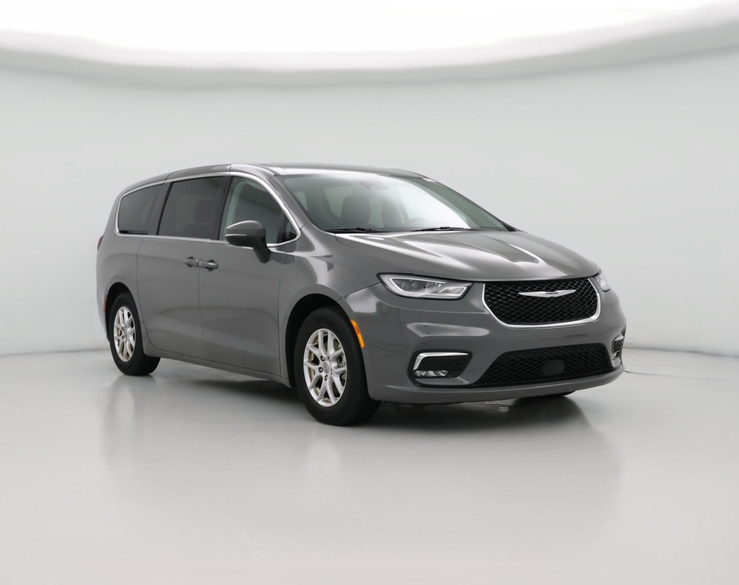 Thumbnail: 2023 Chrysler Pacifica - 1