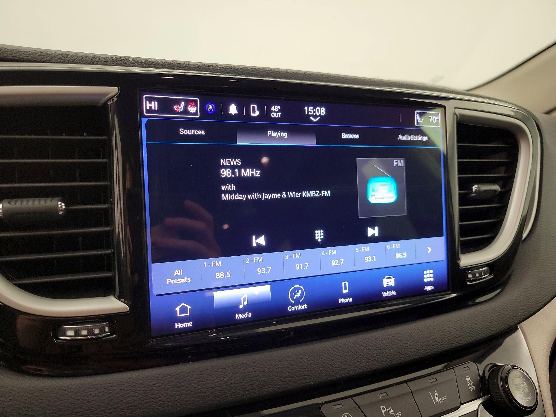 Thumbnail: 2023 Chrysler Pacifica - 15