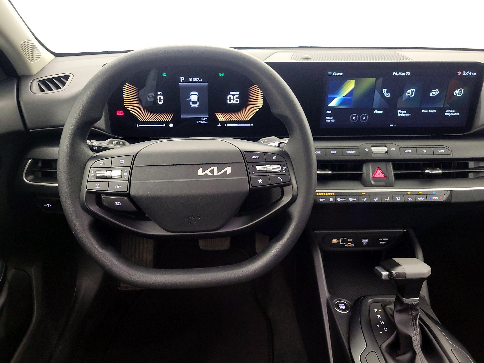 Thumbnail: 2025 Kia K4 - 10