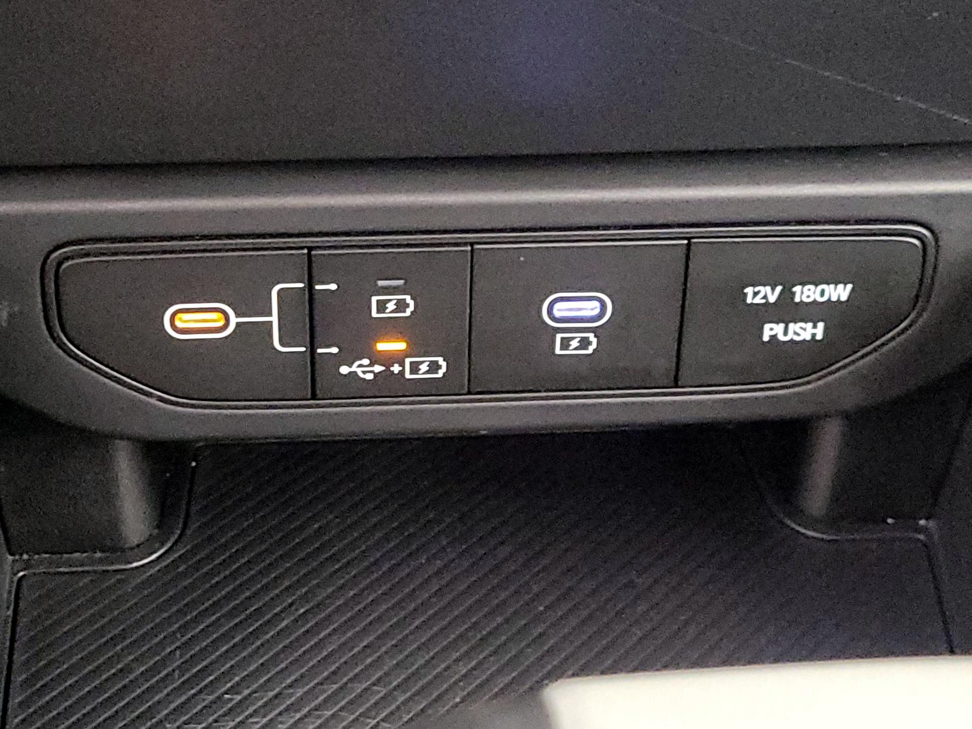 Thumbnail: 2025 Kia K4 - 18