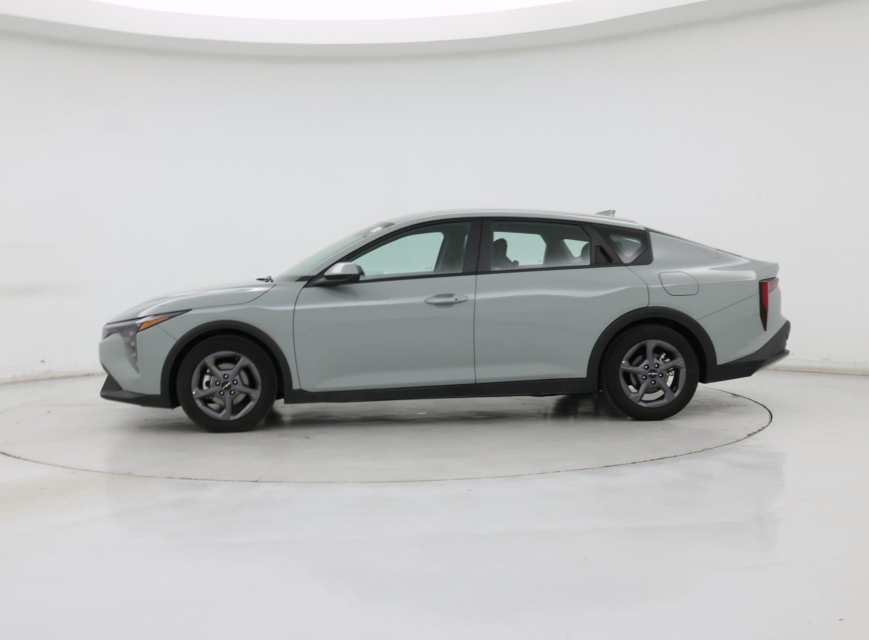 Thumbnail: 2025 Kia K4 - 3