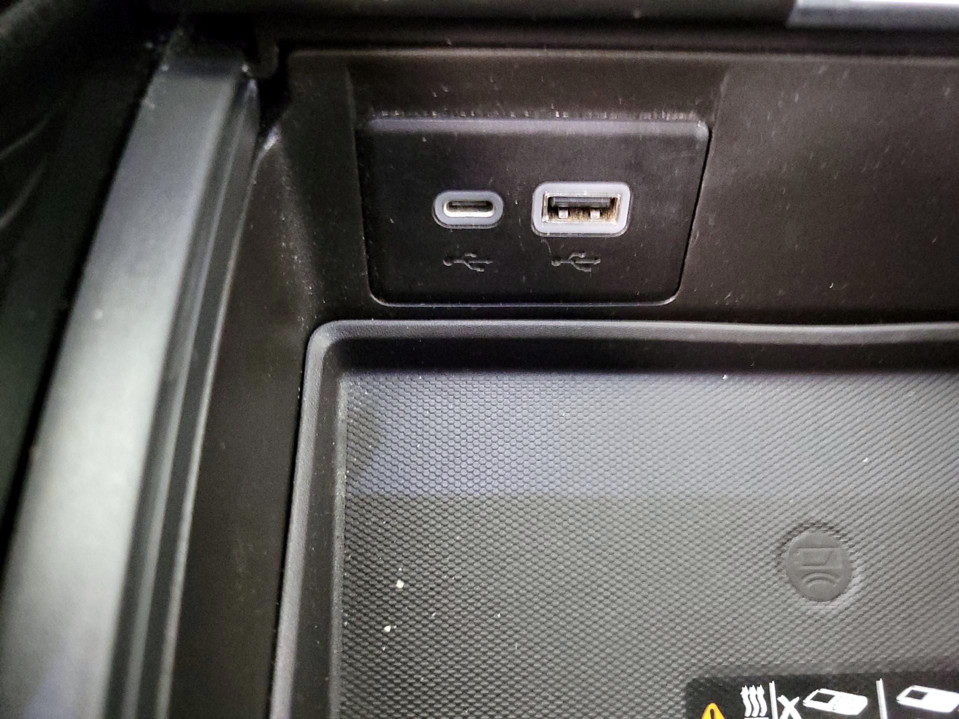 Thumbnail: 2021 GMC Yukon - 18