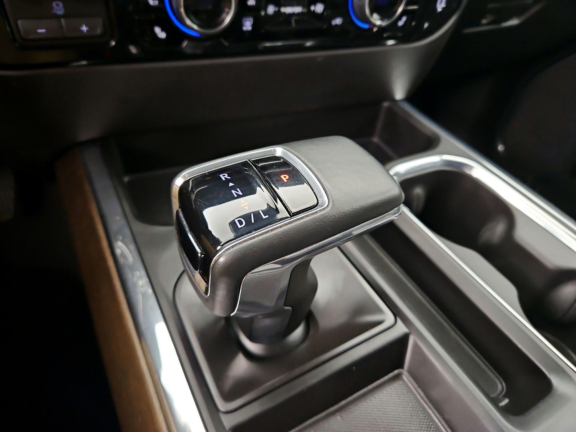 Thumbnail: 2024 Chevrolet Silverado 1500 - 17