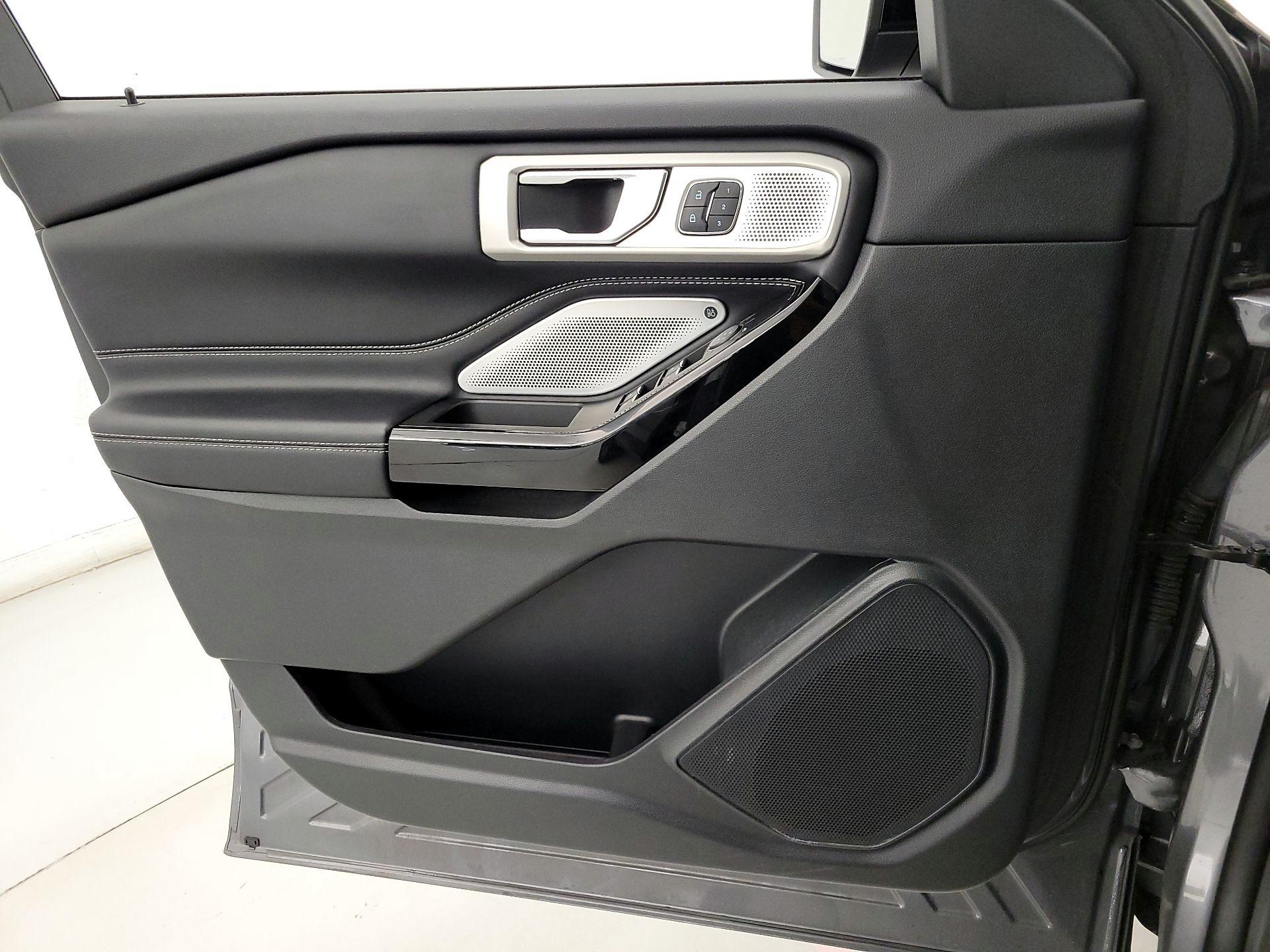 Thumbnail: 2021 Ford Explorer - 12