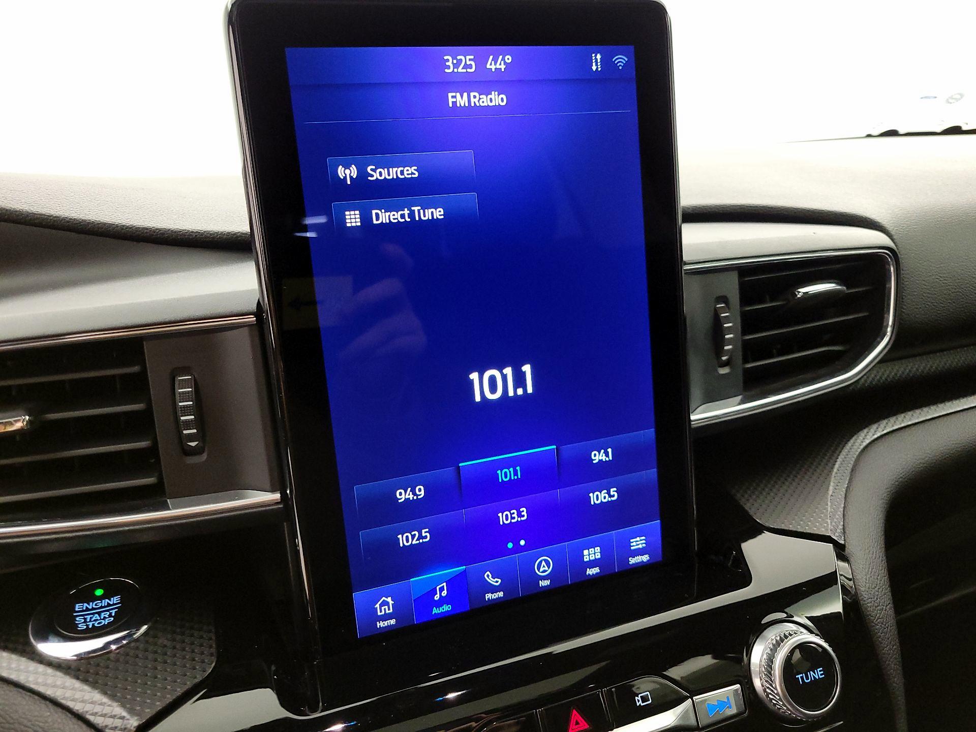 Thumbnail: 2021 Ford Explorer - 16