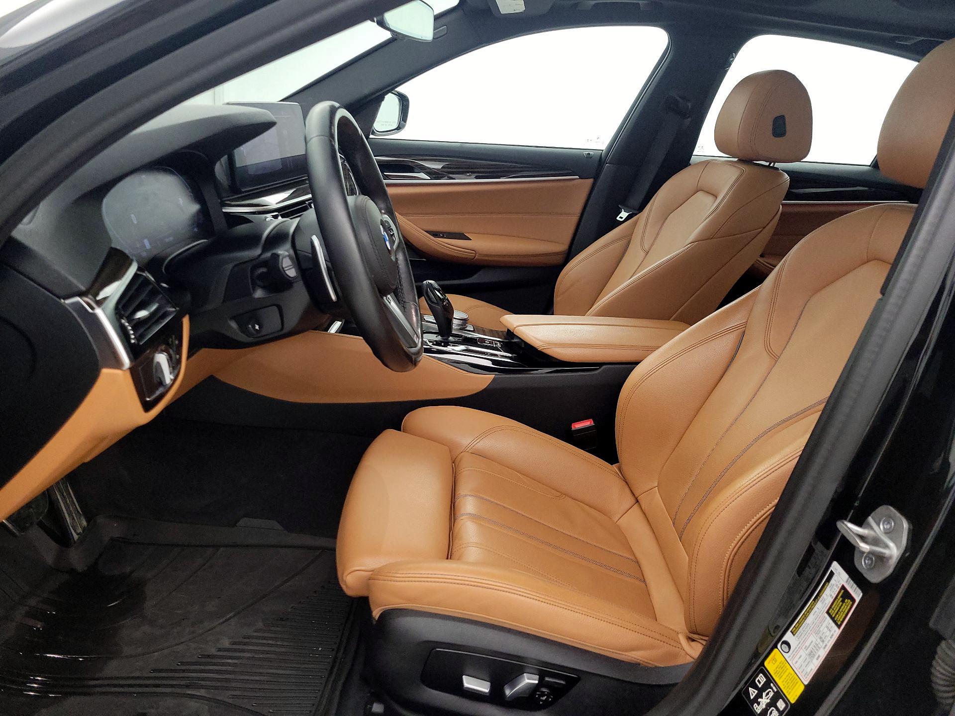 Thumbnail: 2022 BMW 5 Series - 11