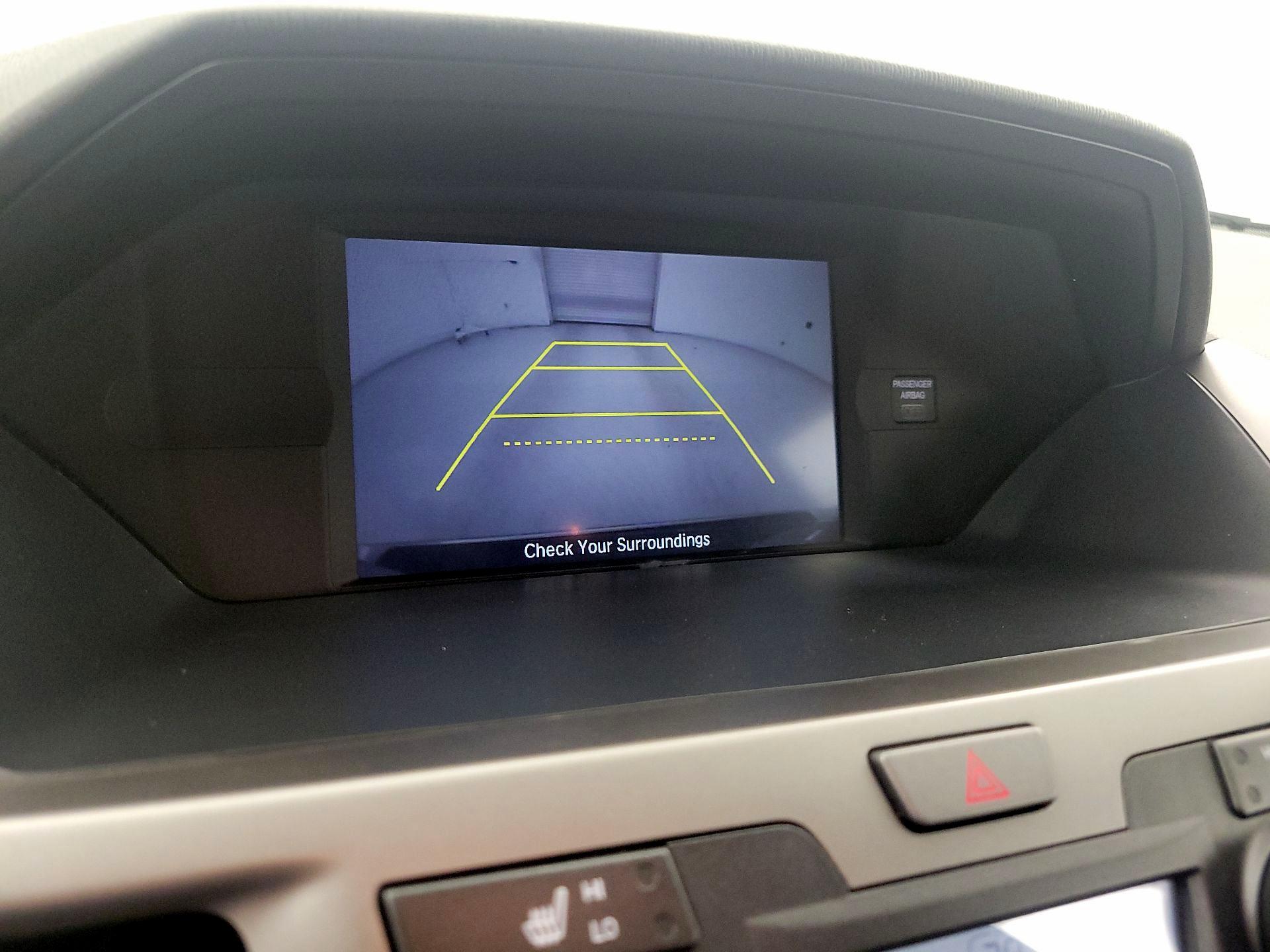 Thumbnail: 2016 Honda Odyssey - 14