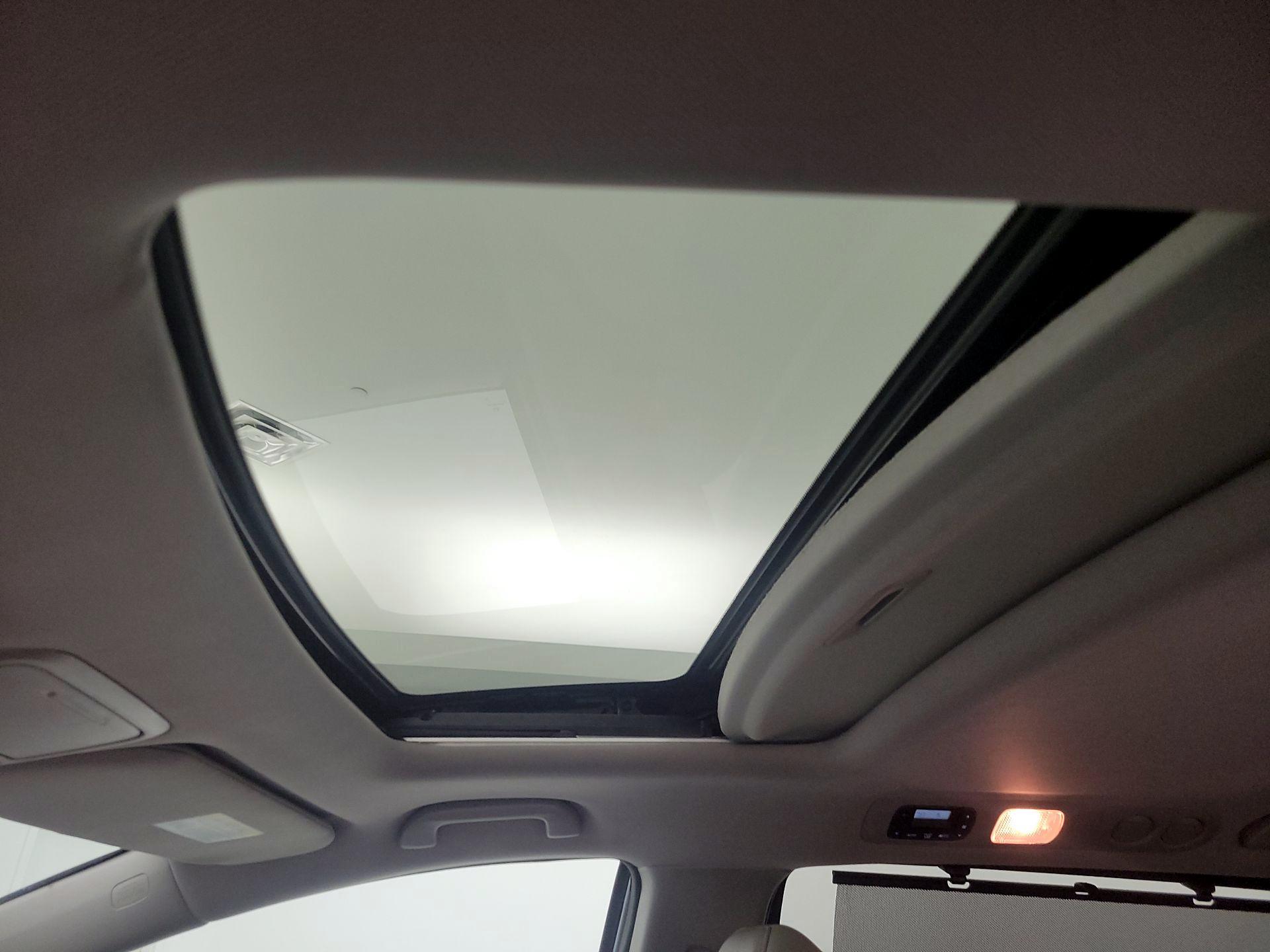 Thumbnail: 2016 Honda Odyssey - 19