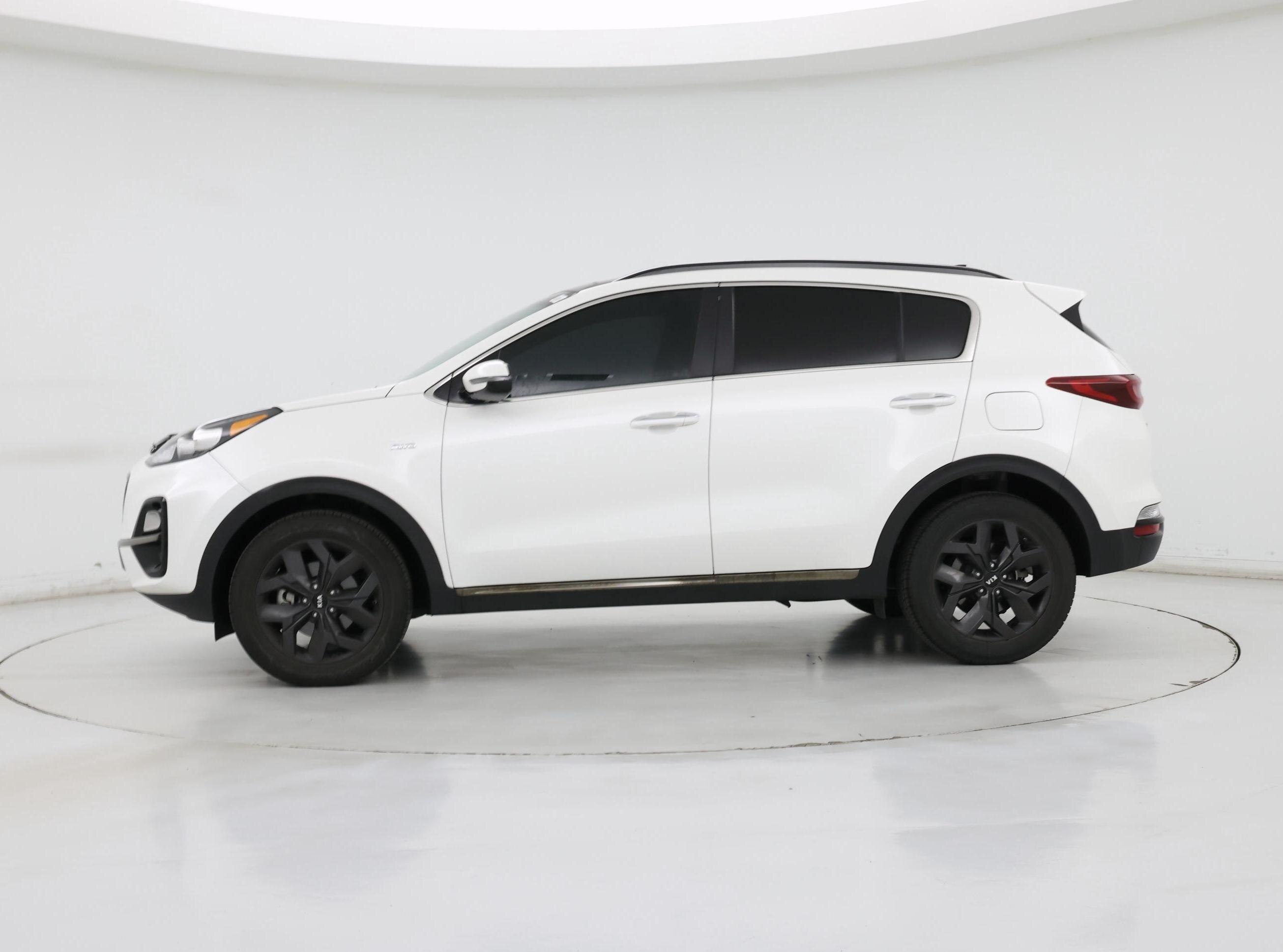 Thumbnail: 2020 Kia Sportage - 3