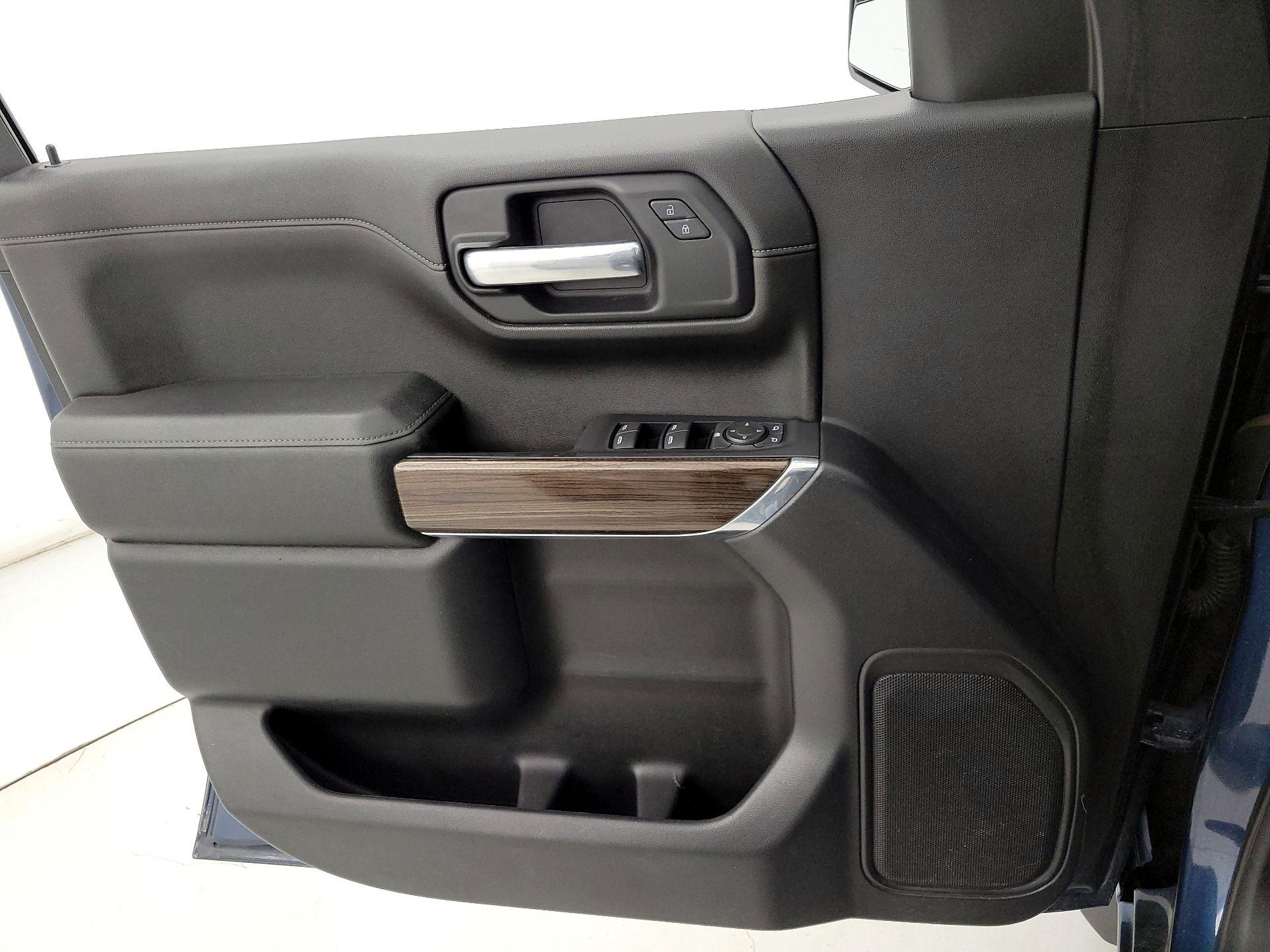 Thumbnail: 2019 Chevrolet Silverado 1500 - 12