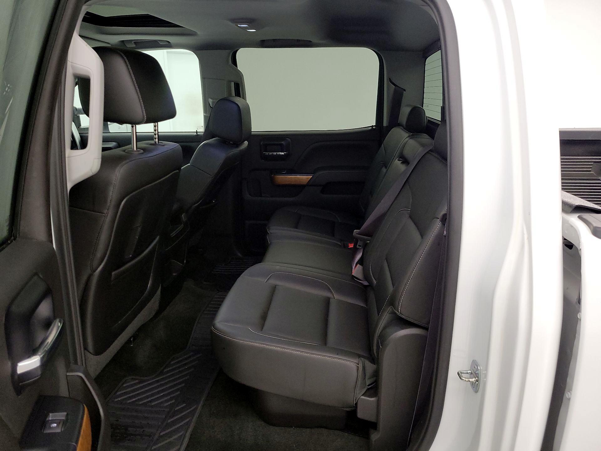 Thumbnail: 2015 Chevrolet Silverado 3500 - 20
