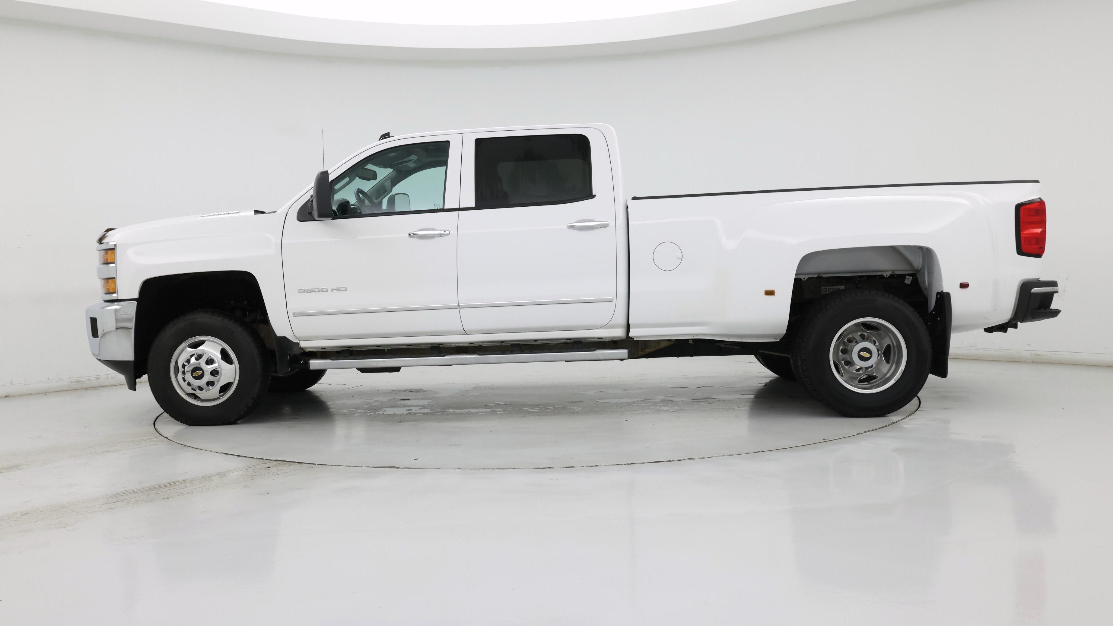 Thumbnail: 2015 Chevrolet Silverado 3500 - 3
