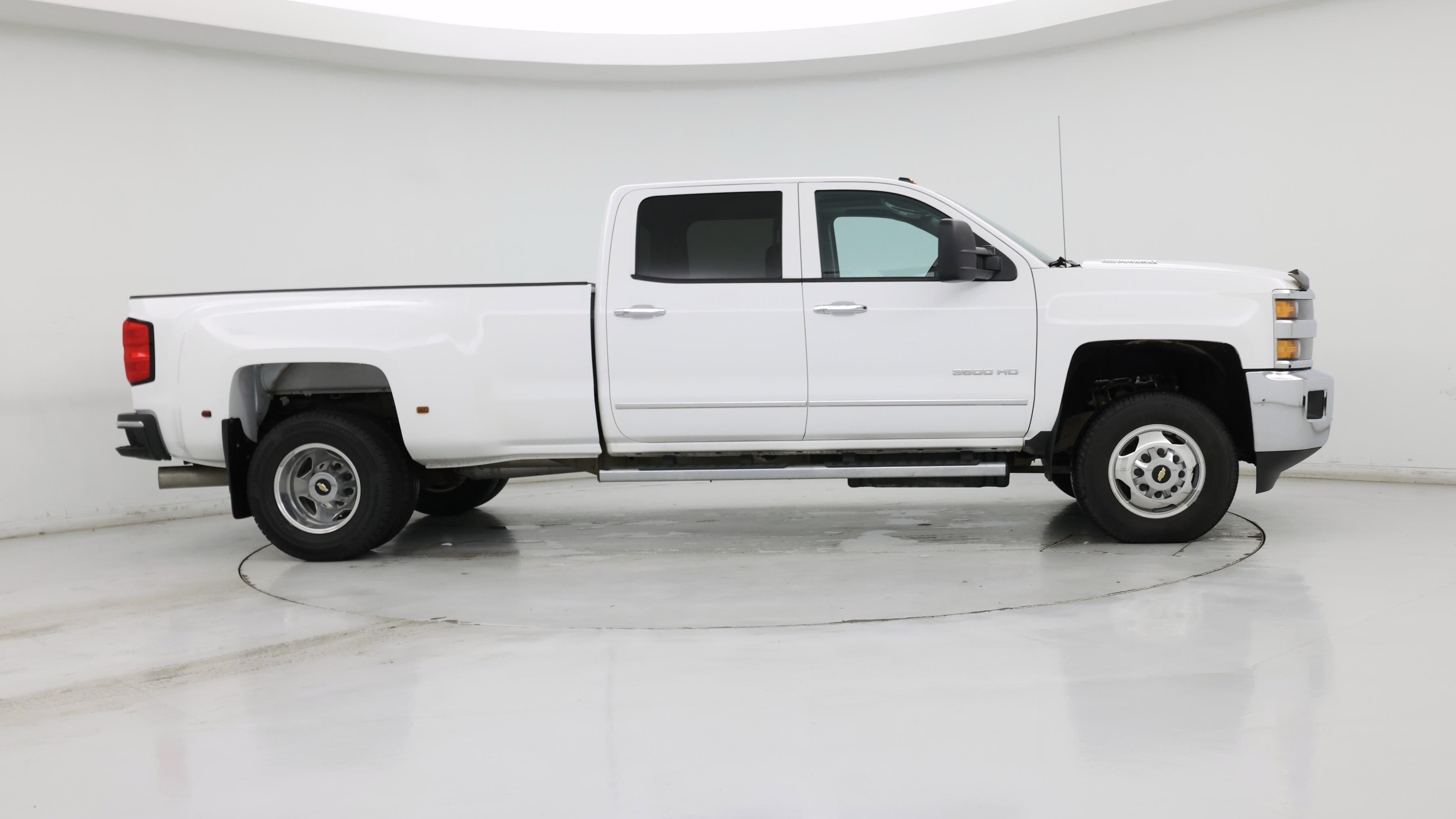 Thumbnail: 2015 Chevrolet Silverado 3500 - 7