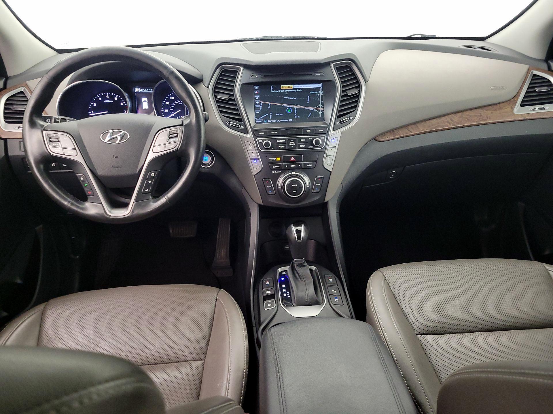 Thumbnail: 2017 Hyundai Santa Fe - 9