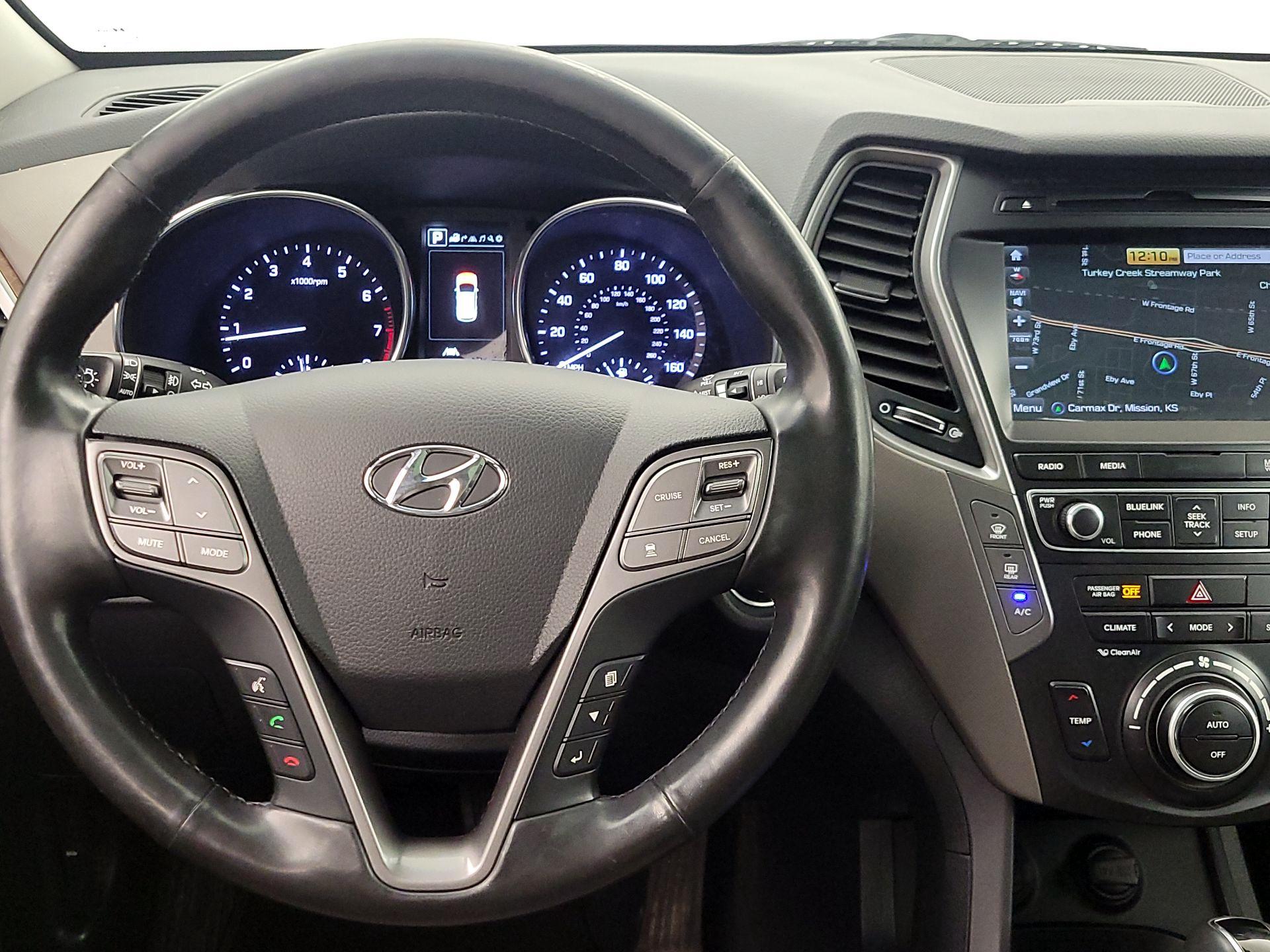 Thumbnail: 2017 Hyundai Santa Fe - 10