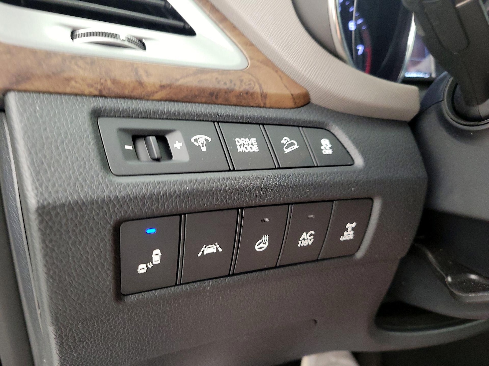 2017 Hyundai Santa Fe Limited Ultimate - Photo 14