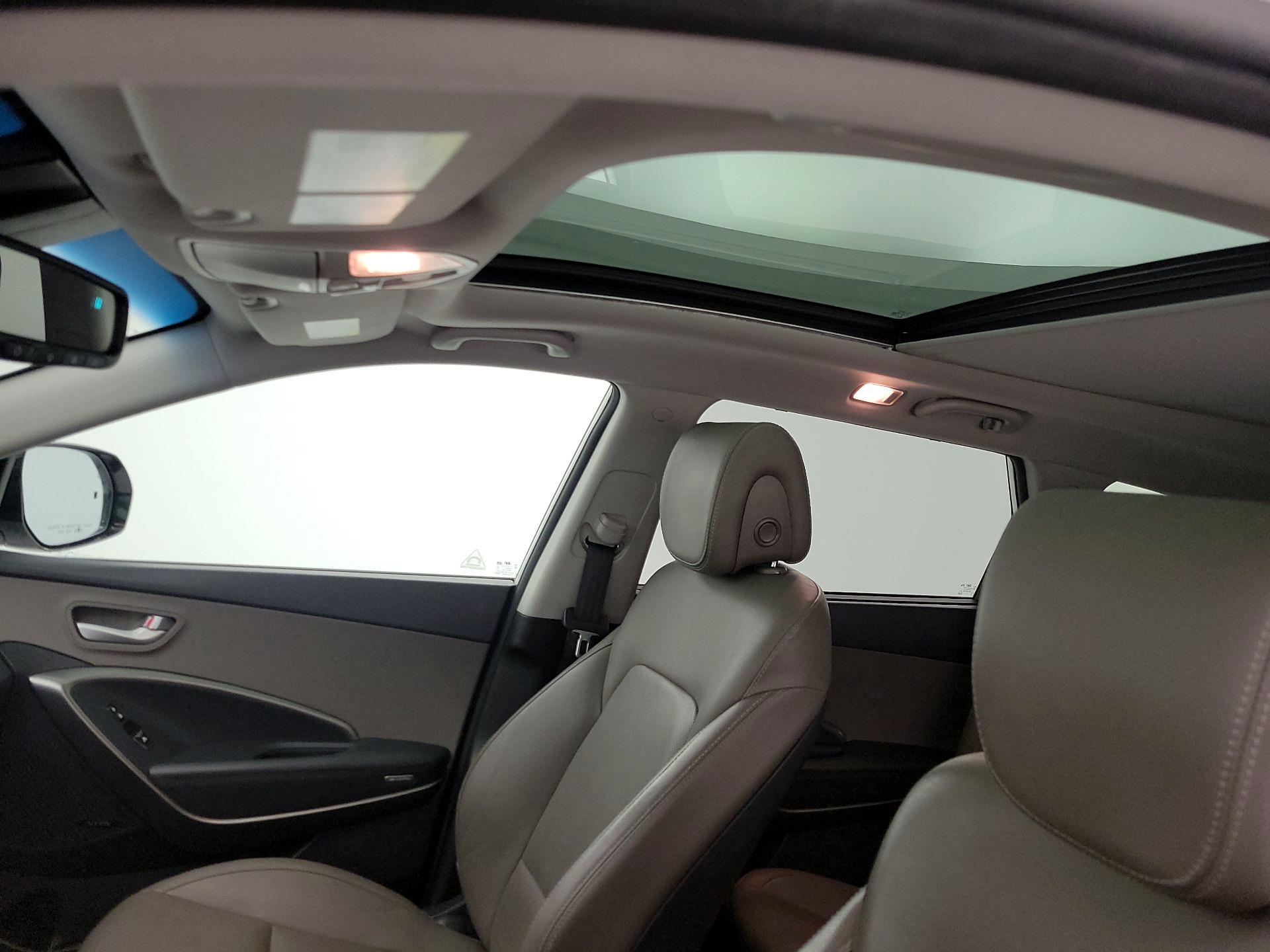 Thumbnail: 2017 Hyundai Santa Fe - 20