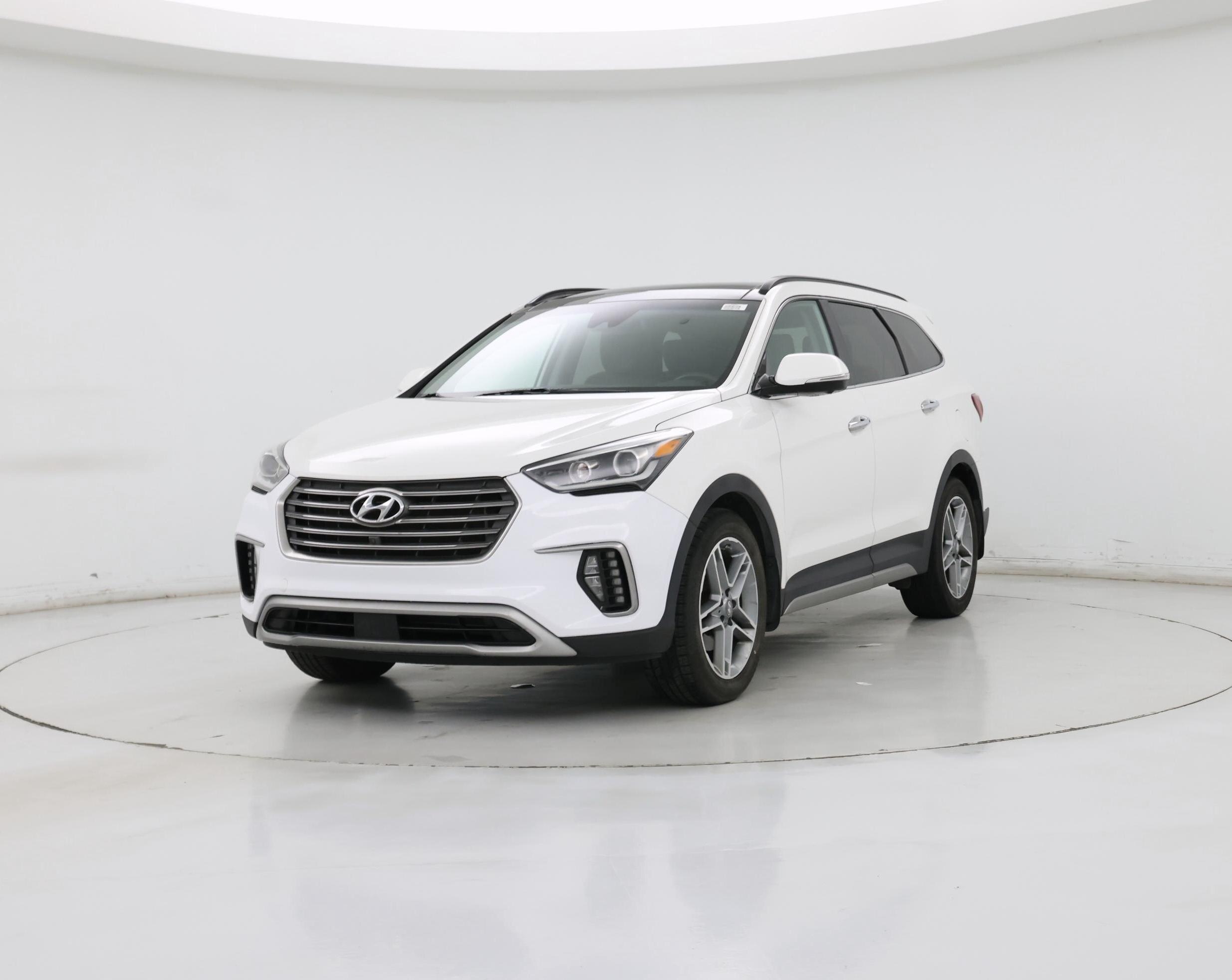 Thumbnail: 2017 Hyundai Santa Fe - 4
