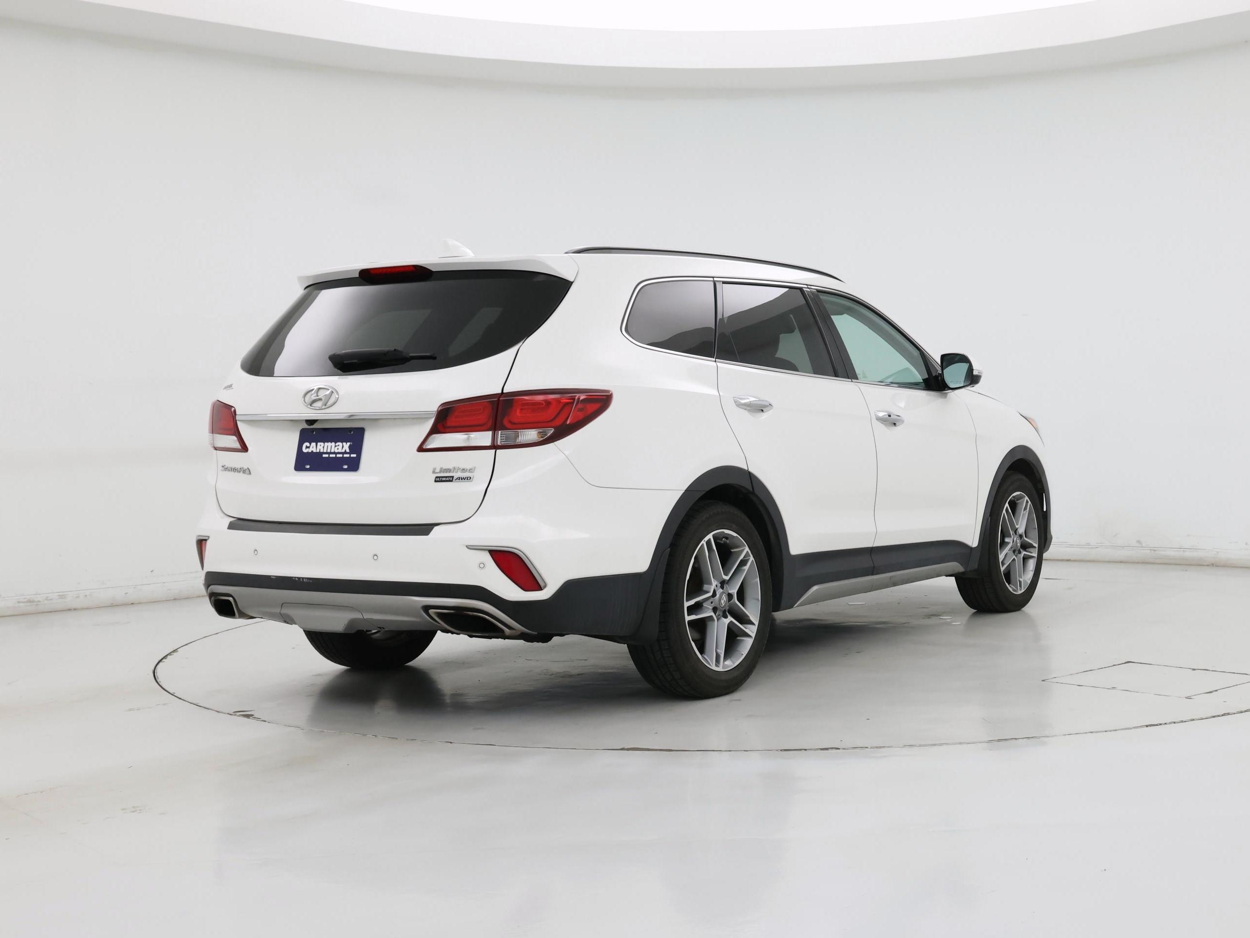 Thumbnail: 2017 Hyundai Santa Fe - 8