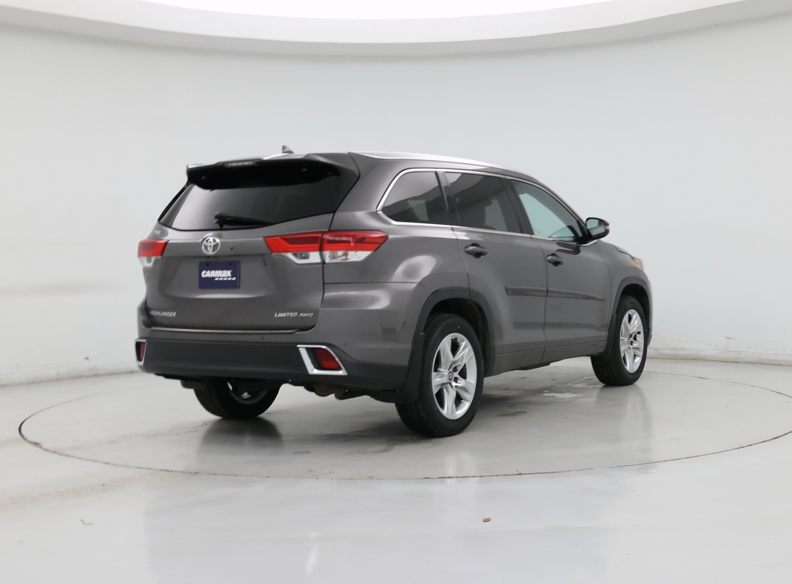 Thumbnail: 2018 Toyota Highlander - 8