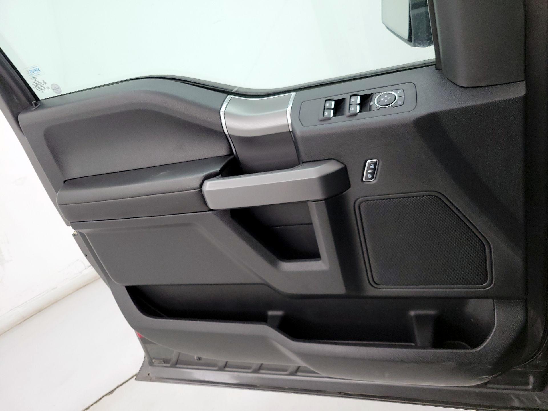 Thumbnail: 2016 Ford F-150 - 12