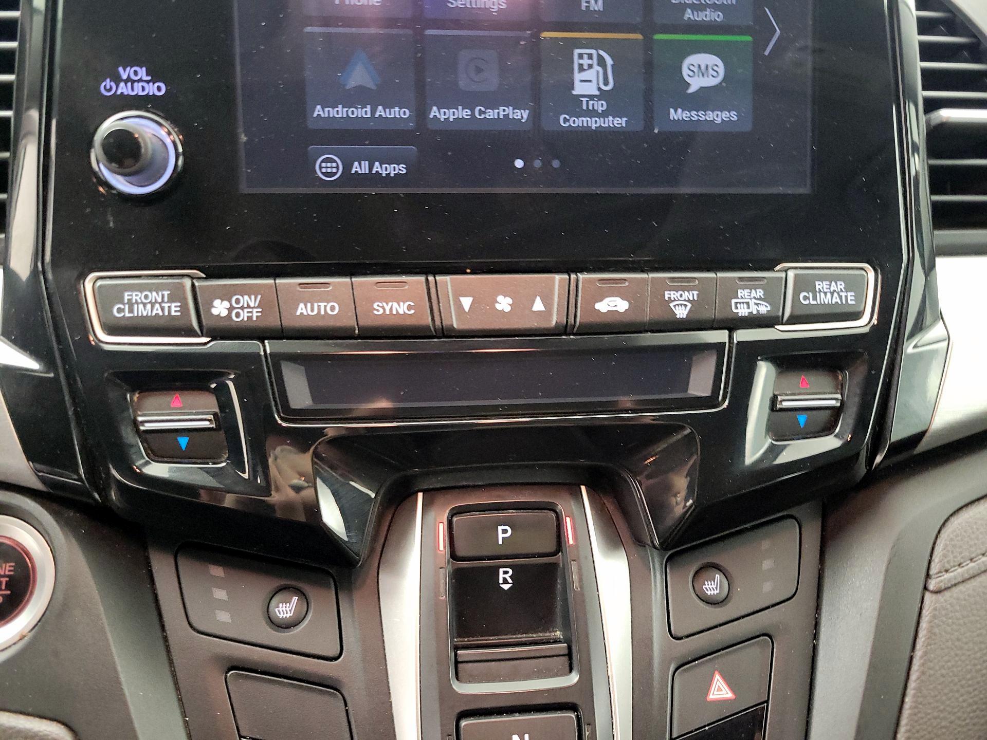 Thumbnail: 2018 Honda Odyssey - 16