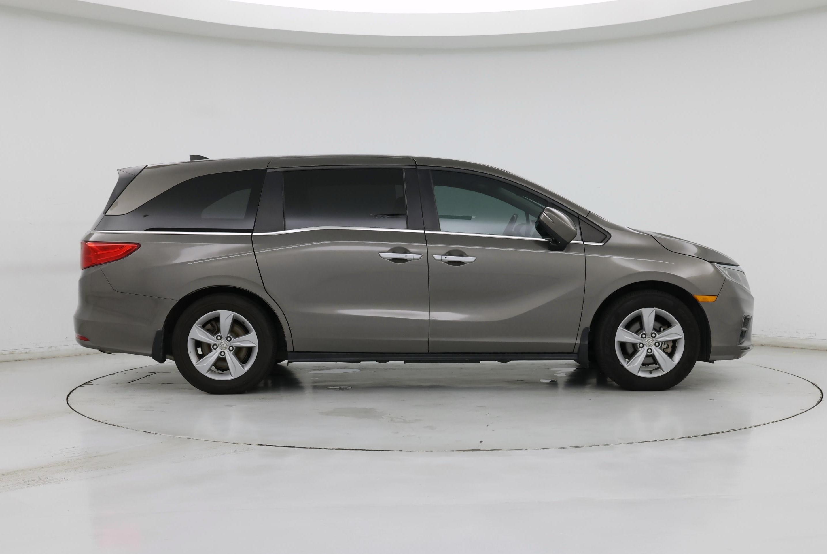 Thumbnail: 2018 Honda Odyssey - 7