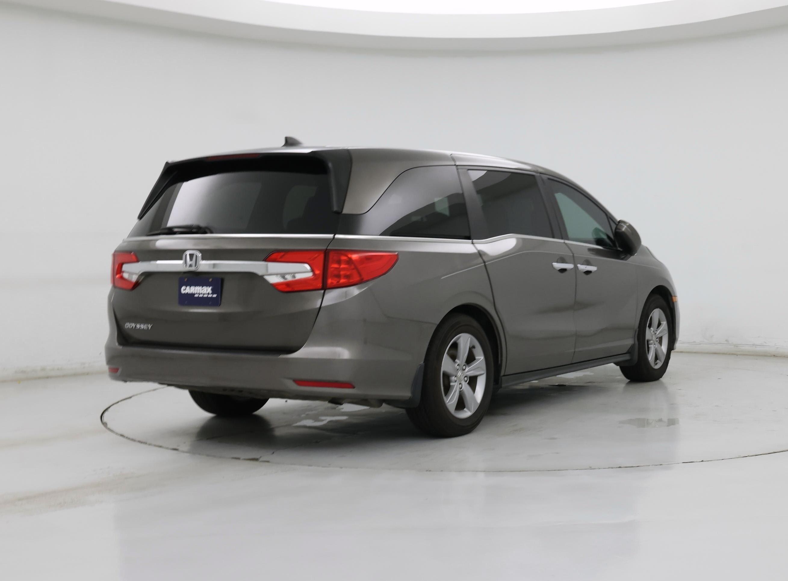 Thumbnail: 2018 Honda Odyssey - 8