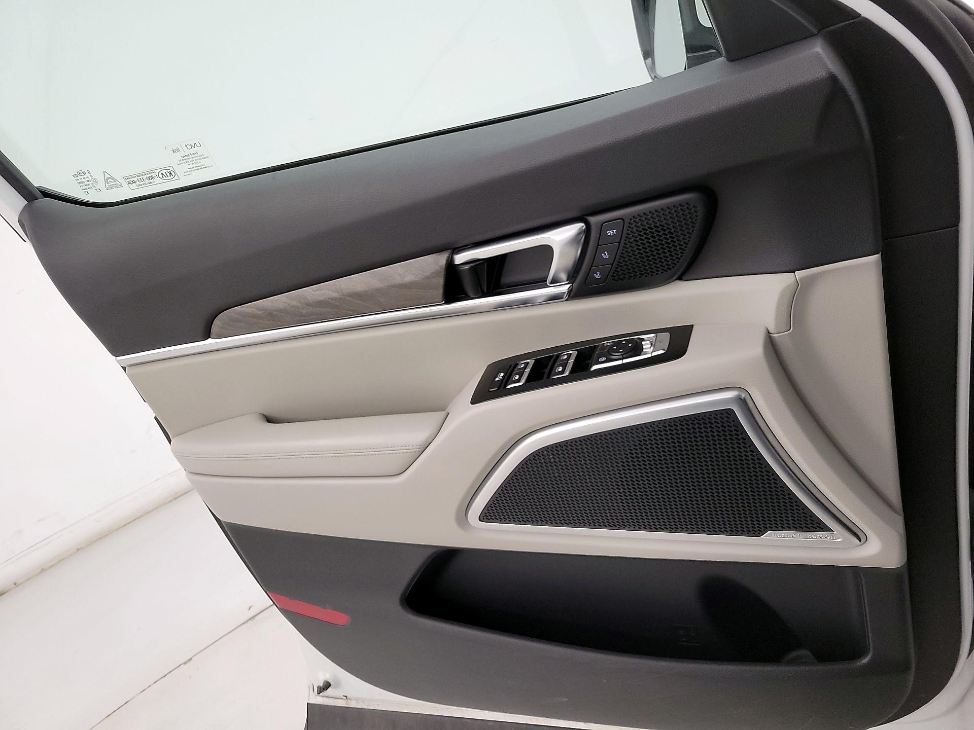 Thumbnail: 2020 Kia Telluride - 12