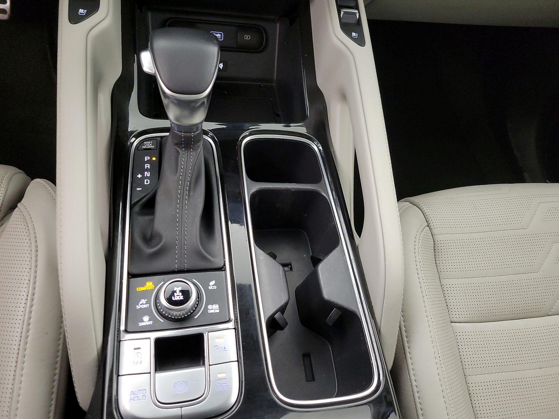 Thumbnail: 2020 Kia Telluride - 18