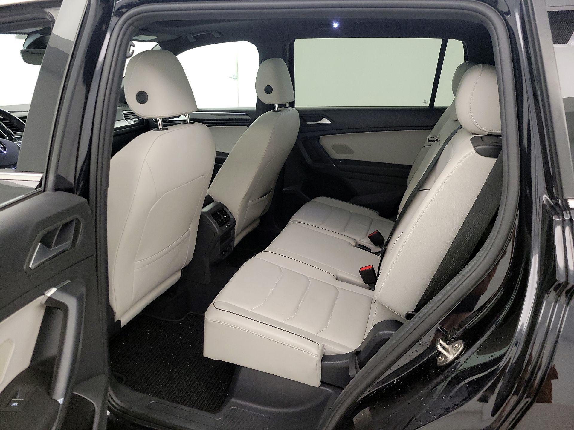 Thumbnail: 2020 Volkswagen Tiguan - 20