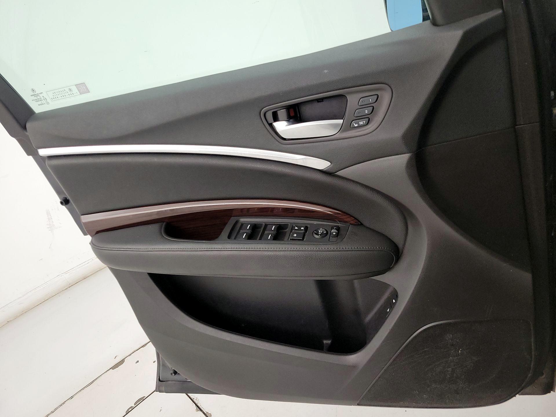 Thumbnail: 2016 Acura MDX - 12