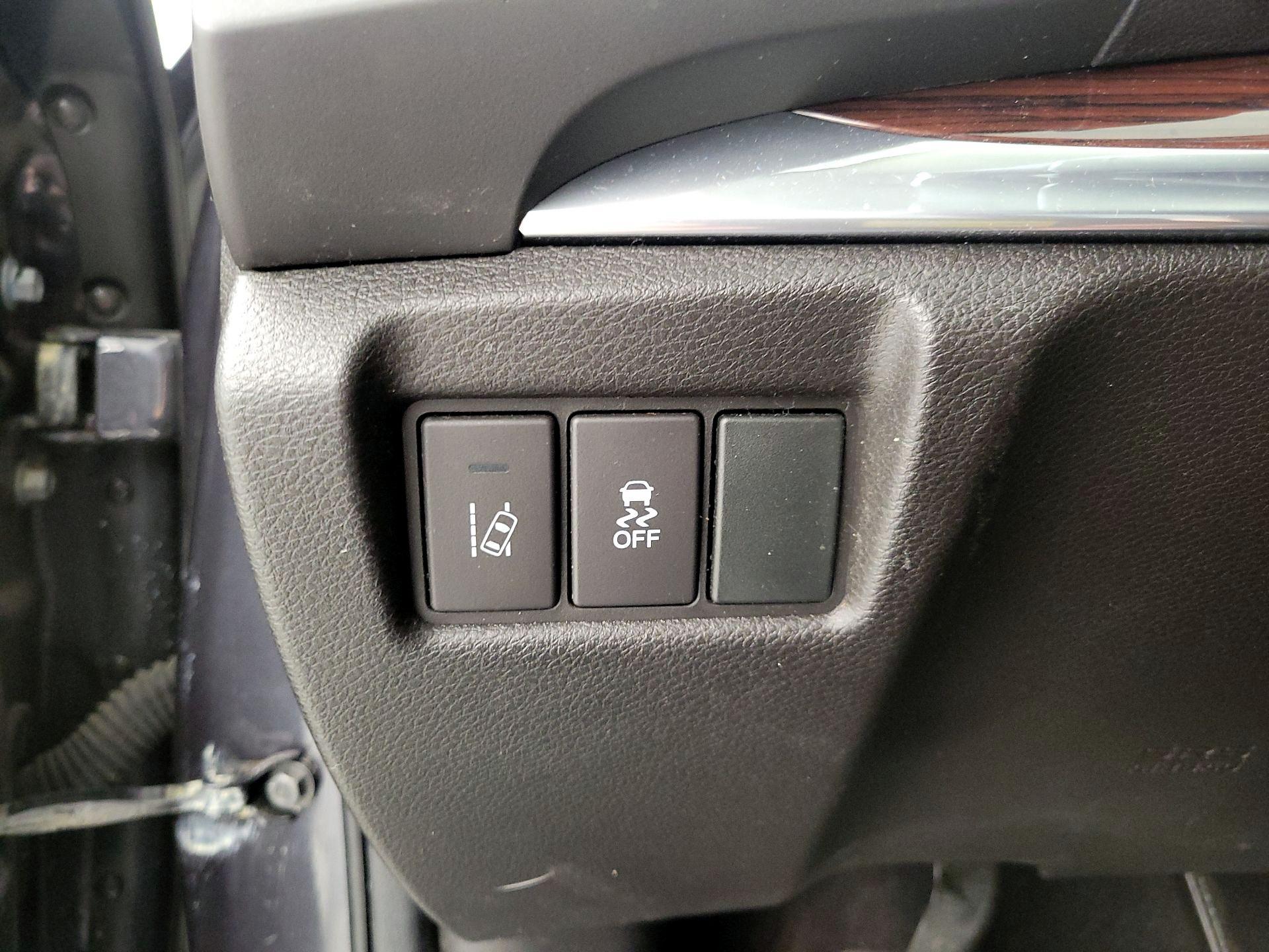 Thumbnail: 2016 Acura MDX - 13