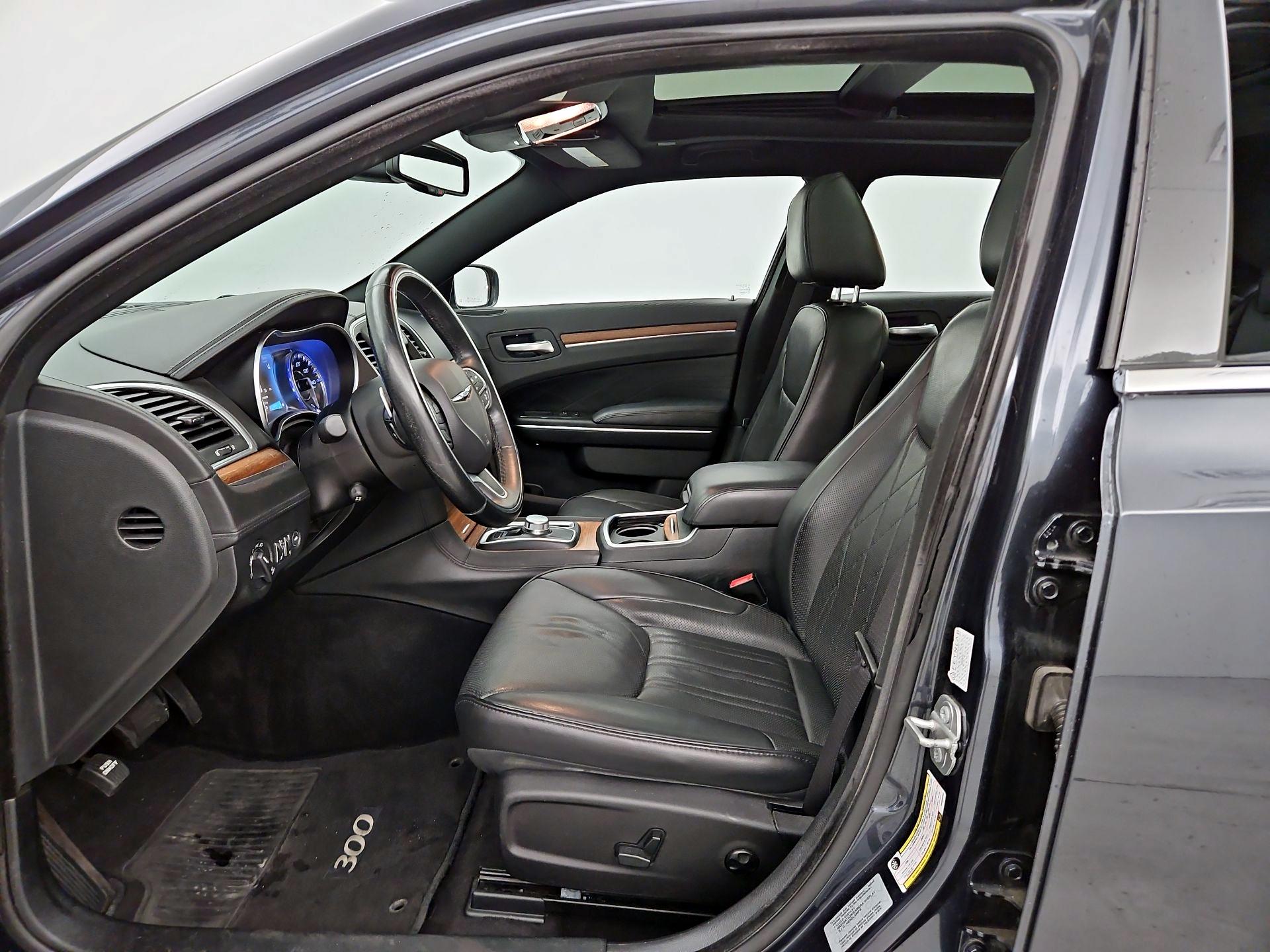 Thumbnail: 2017 Chrysler 300 - 11